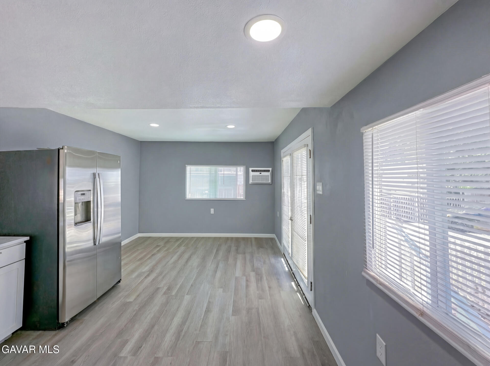 1258 W Rosamond Boulevard, Spc 14 Property Photo 9
