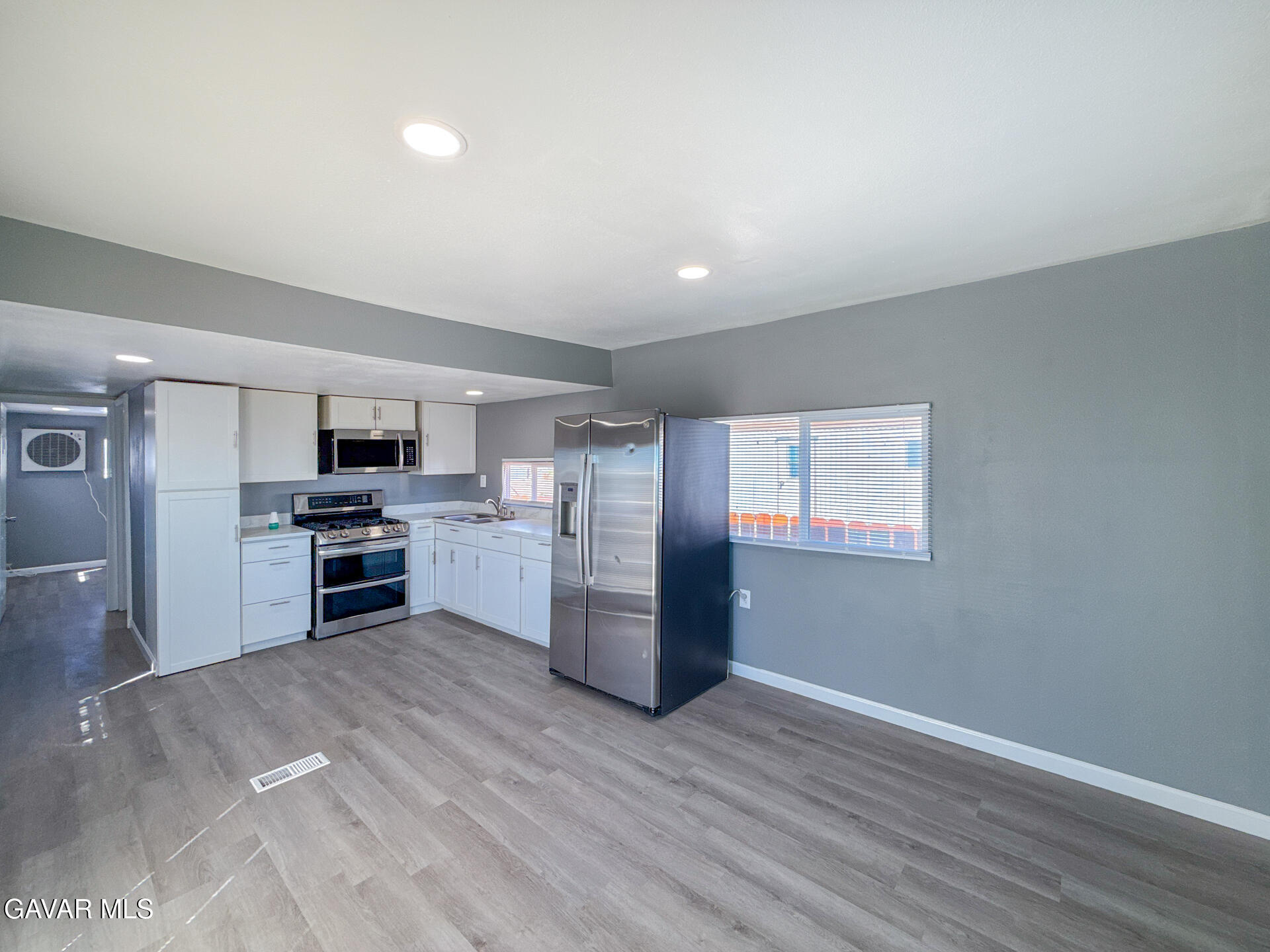 1258 W Rosamond Boulevard, Spc 14 Property Photo 13