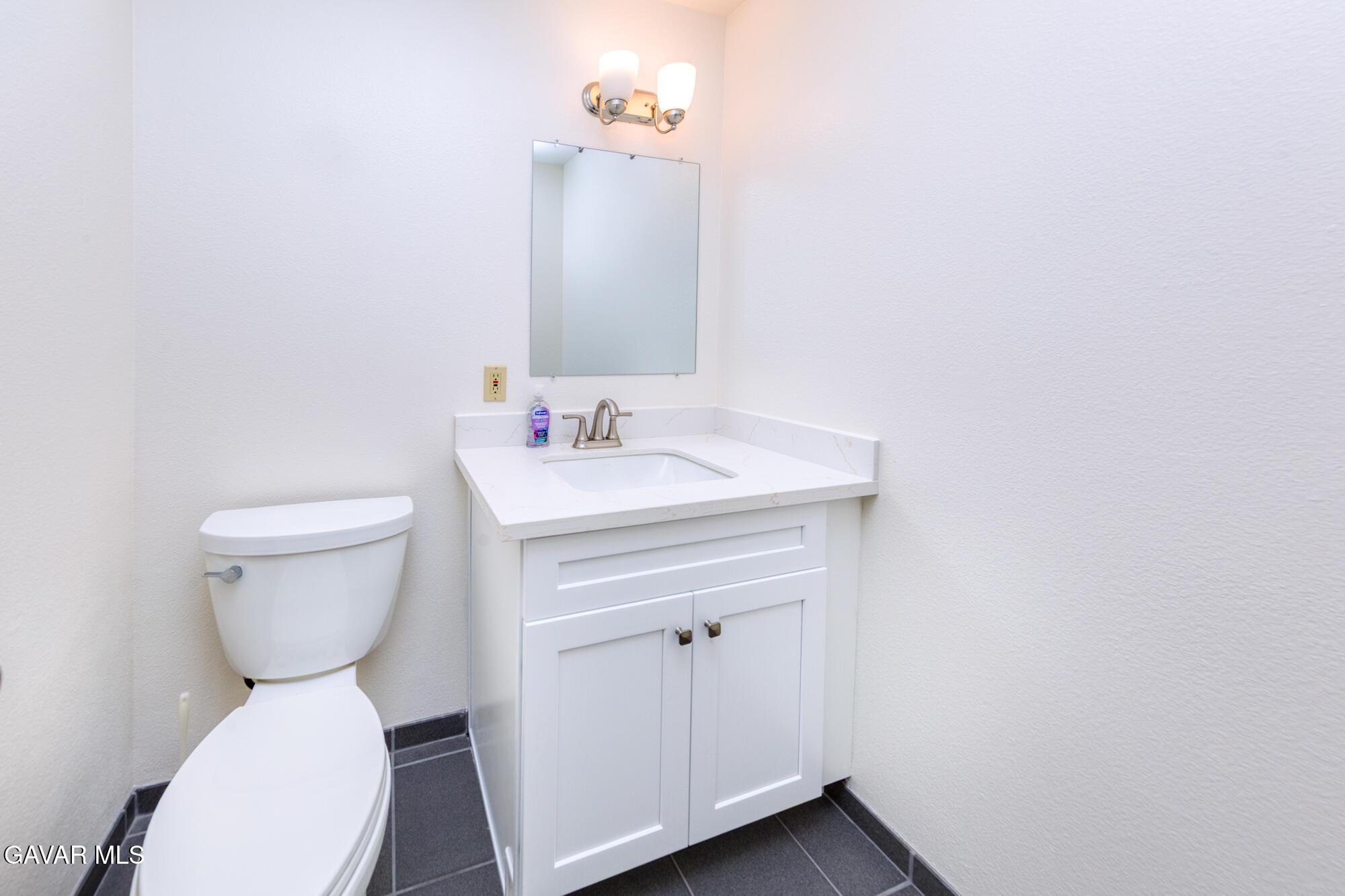39752 Makin Avenue Property Photo 10