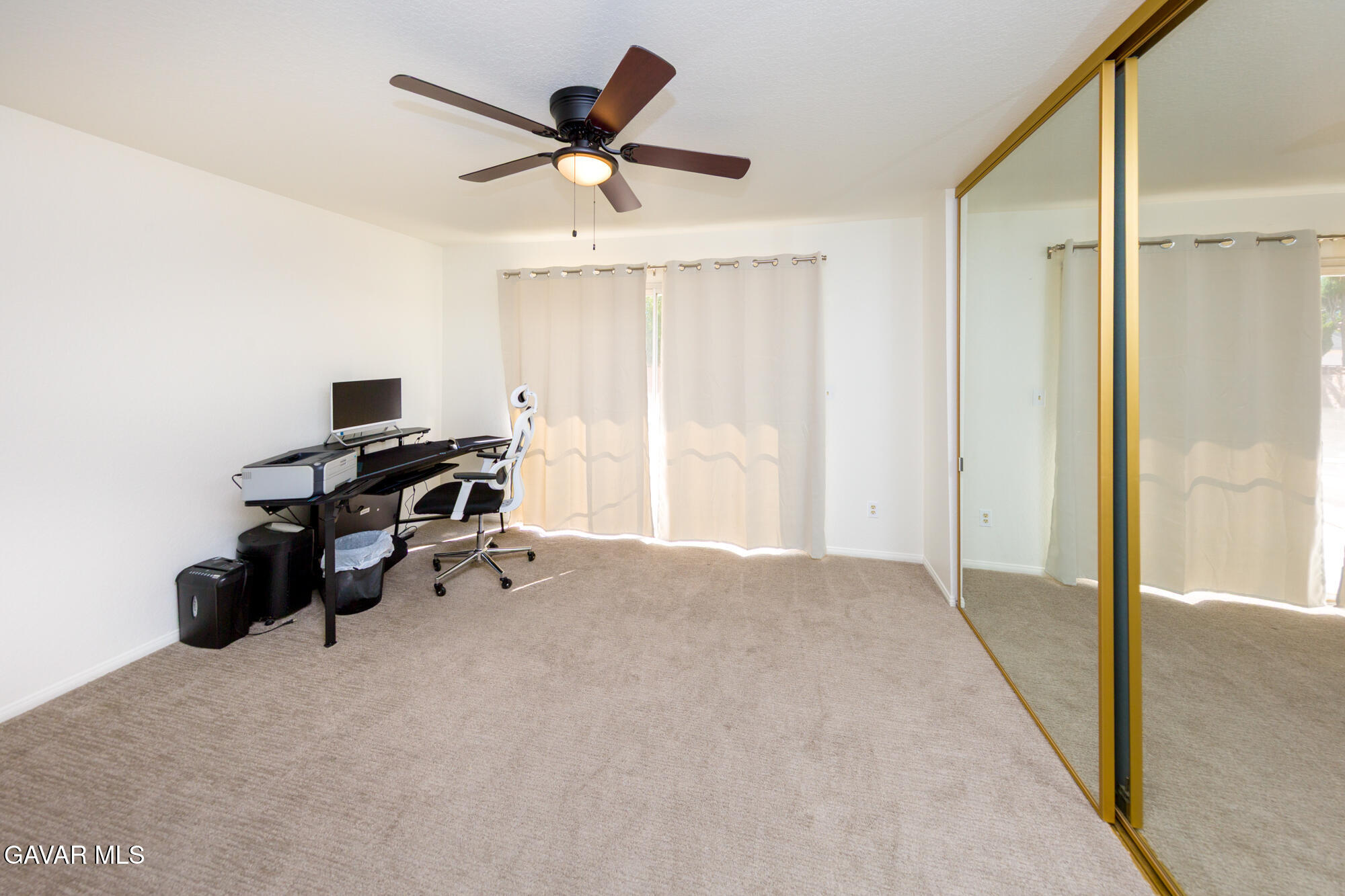 39752 Makin Avenue Property Photo 13