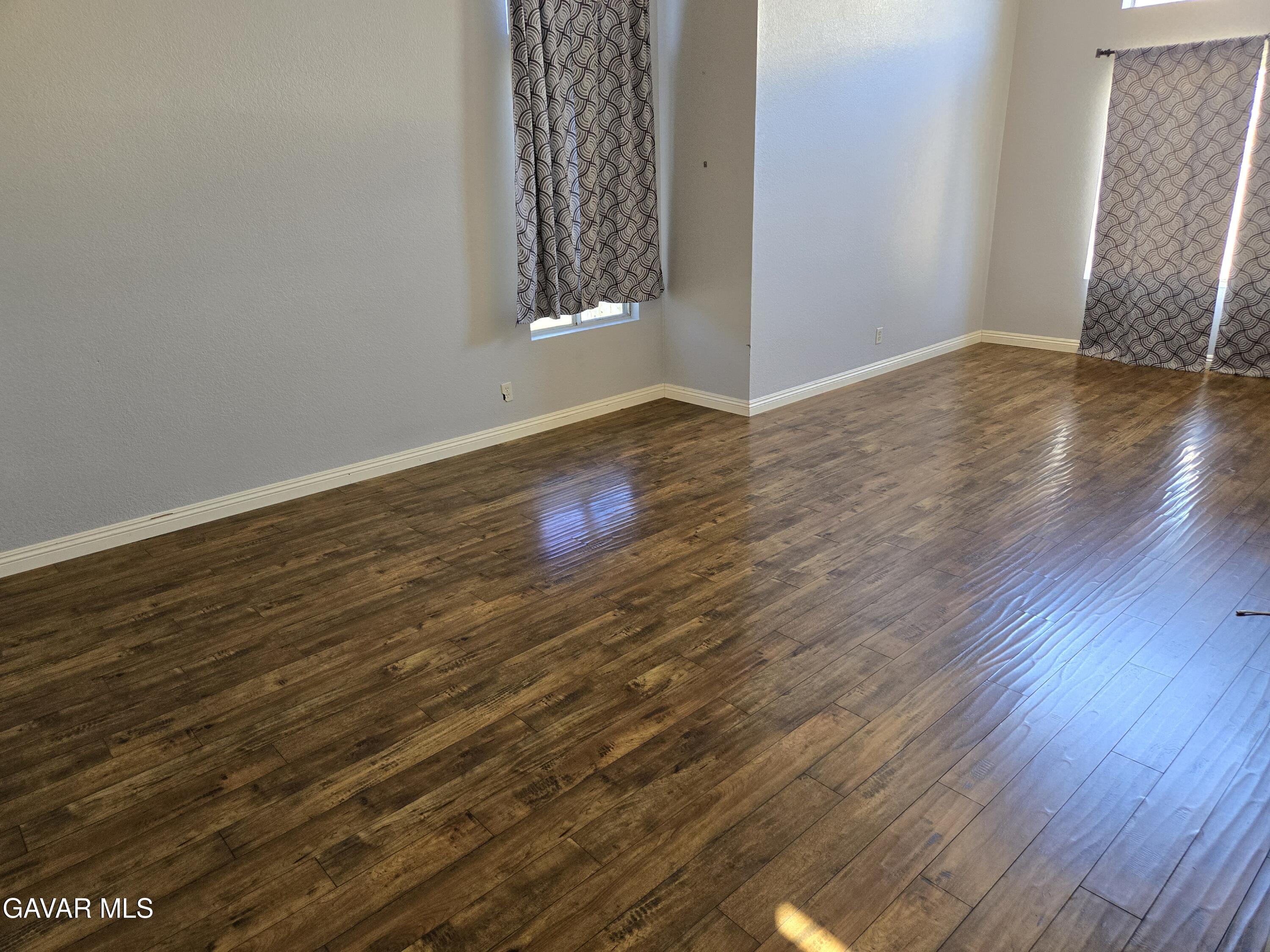 1249 Bradford Avenue Property Photo 6