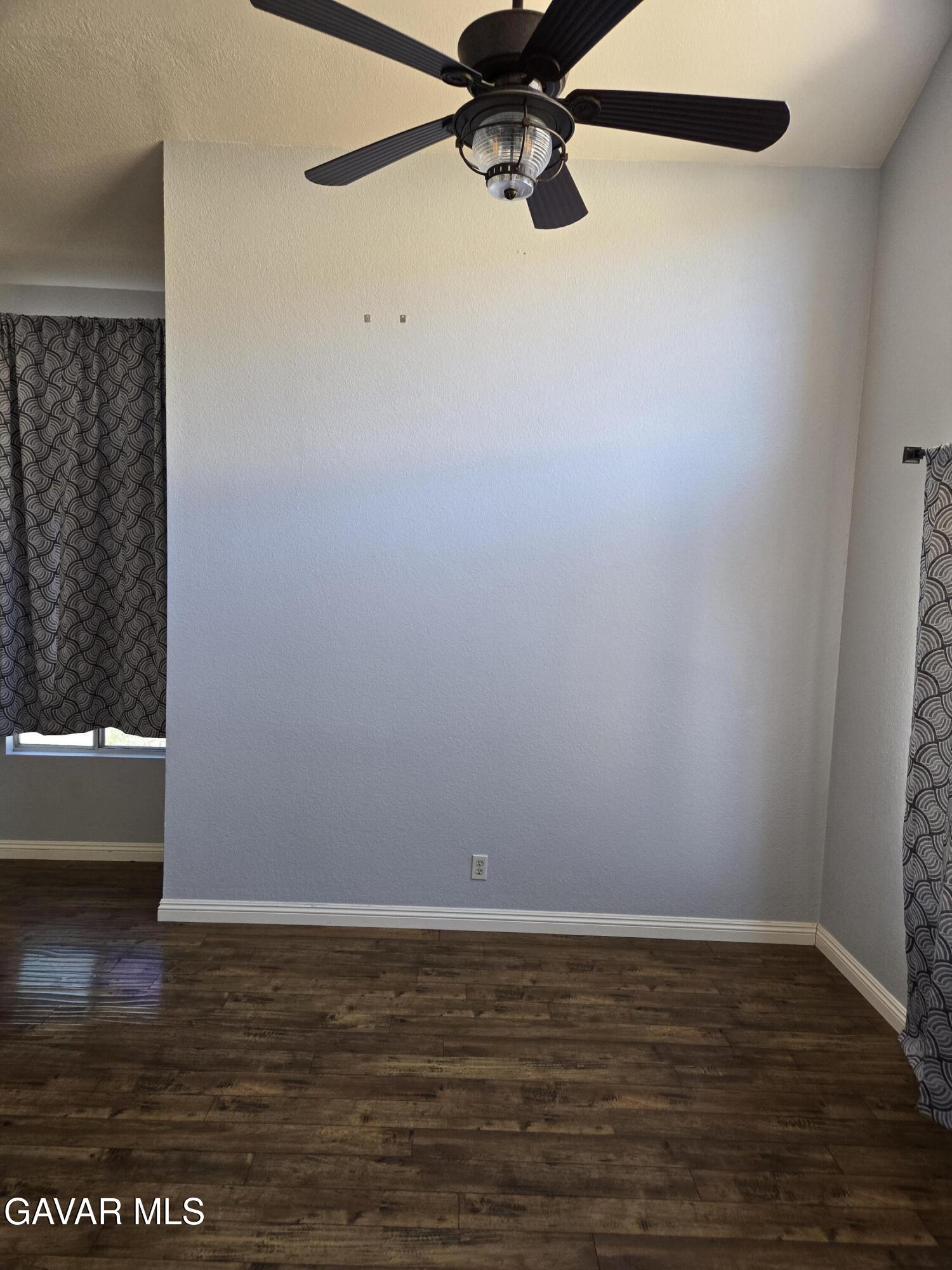 1249 Bradford Avenue Property Photo 7