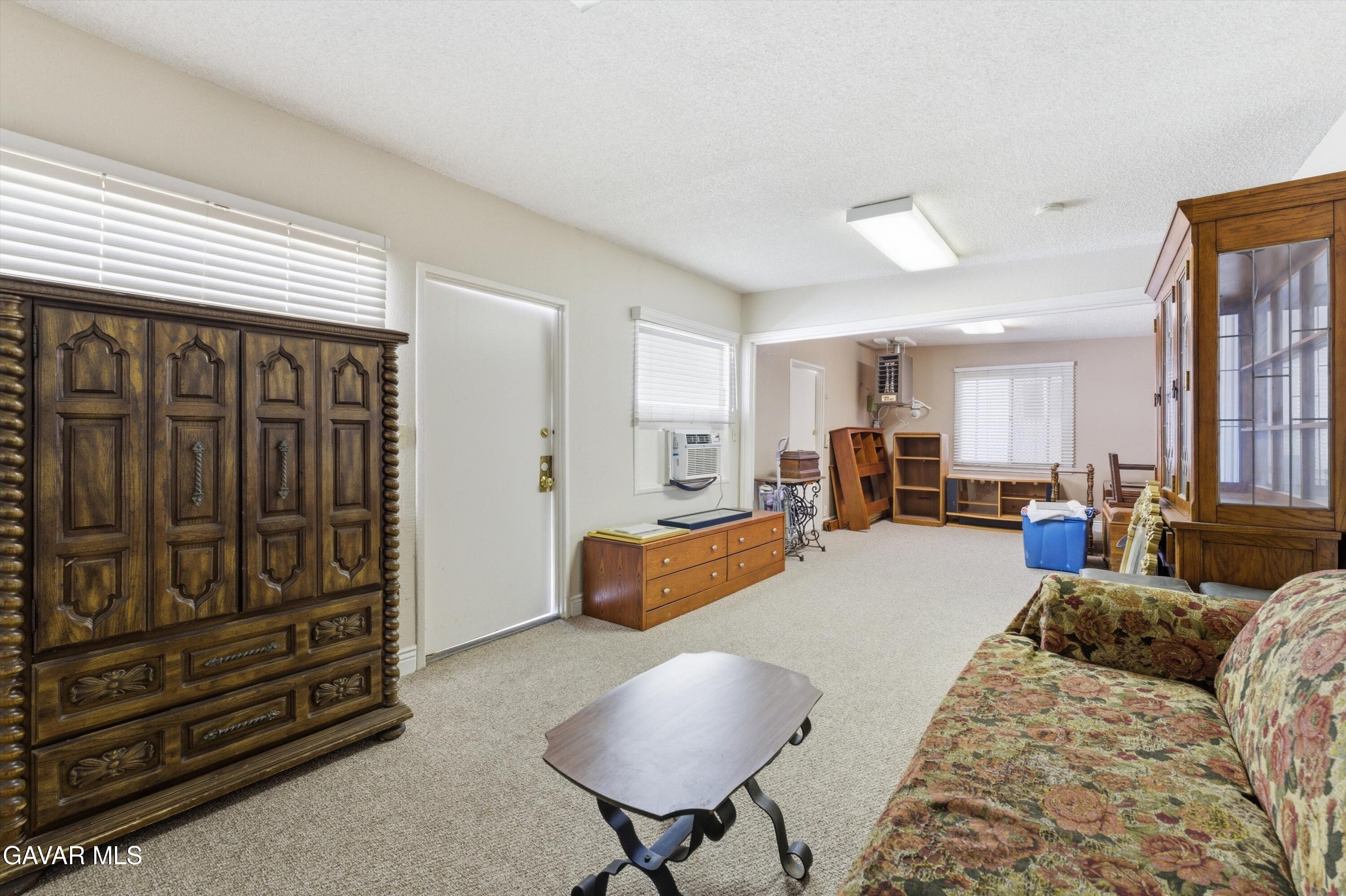 4232 W Ave L Property Photo 14