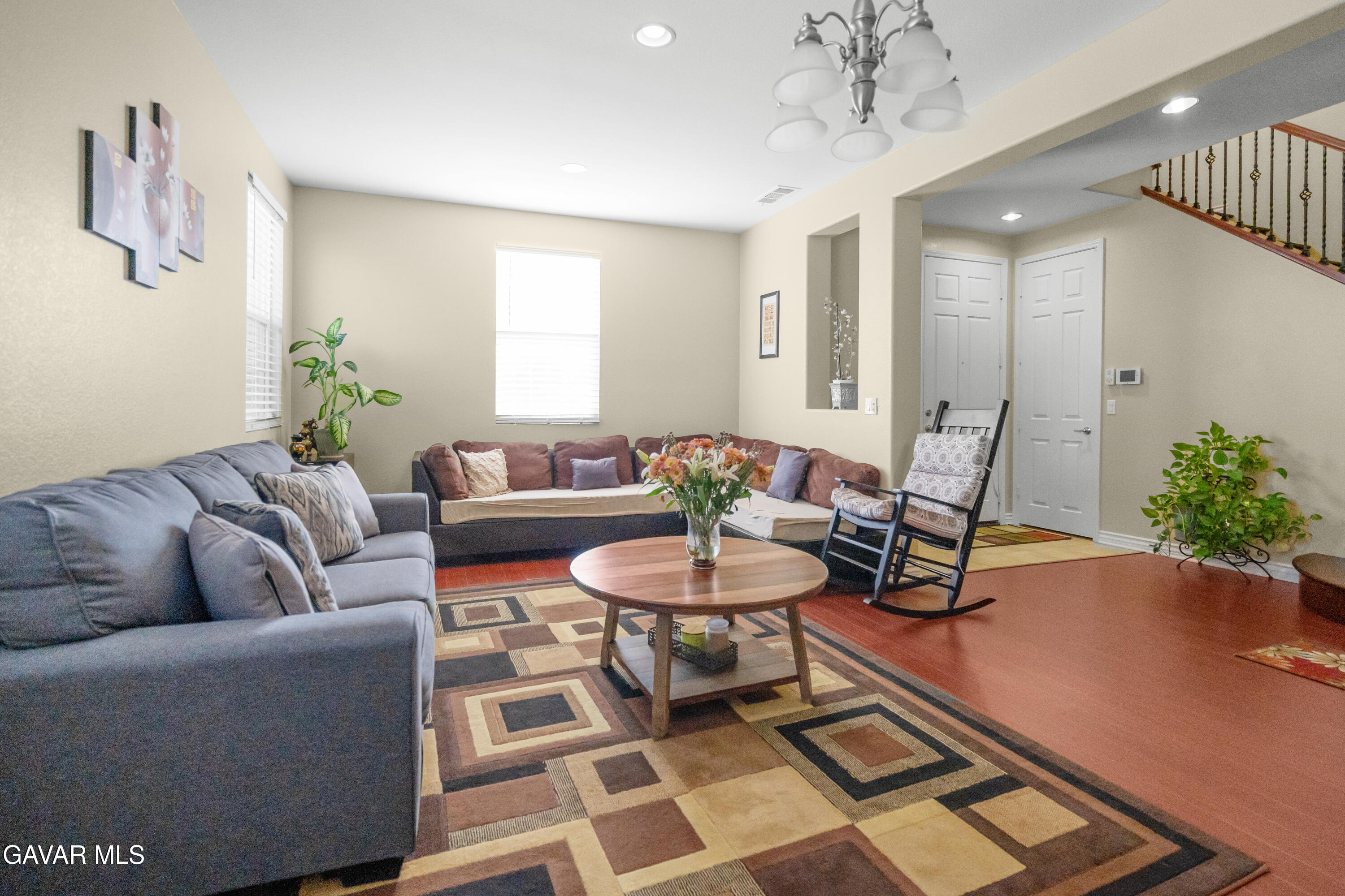 38565 Lion Way Property Photo 5