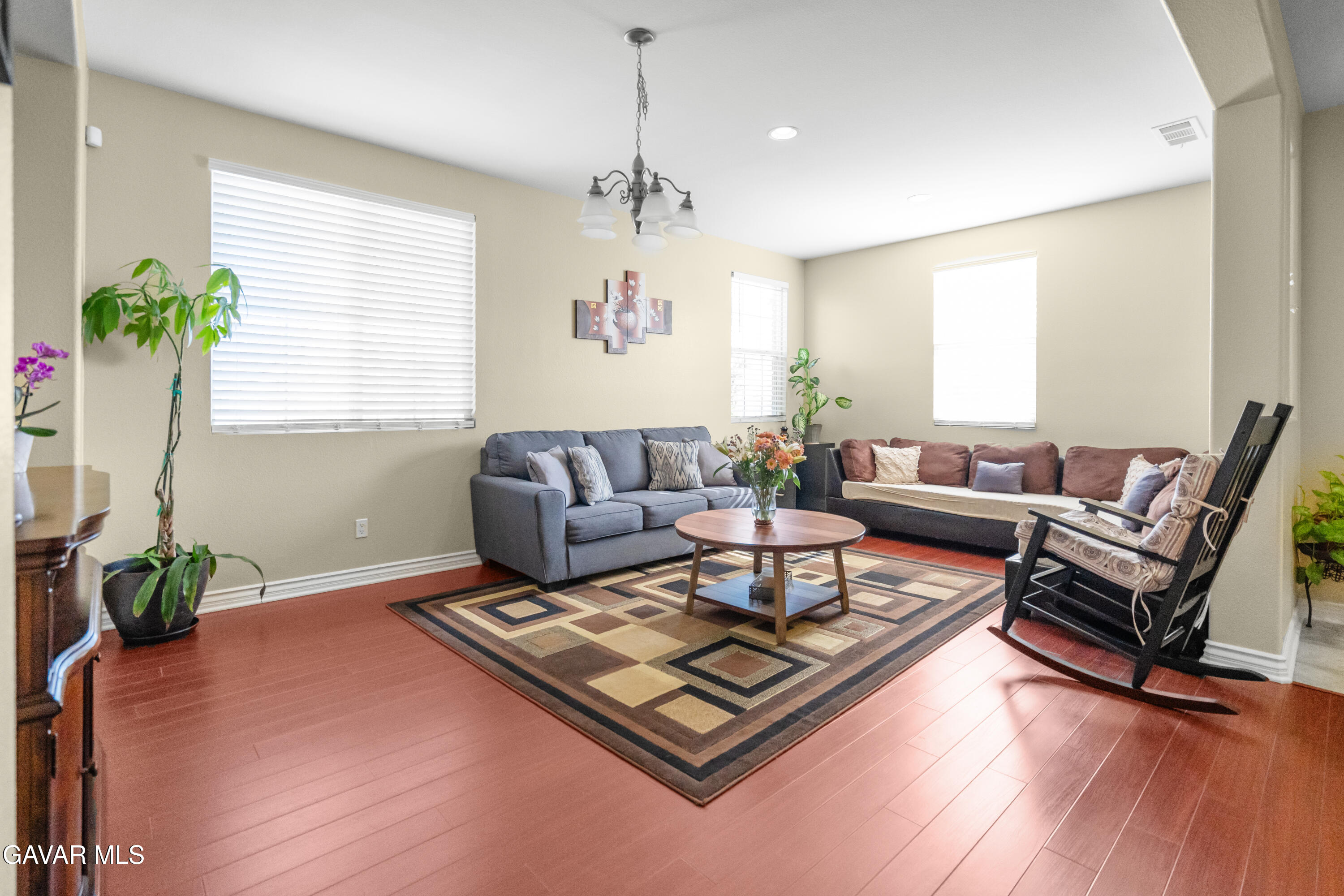 38565 Lion Way Property Photo 6