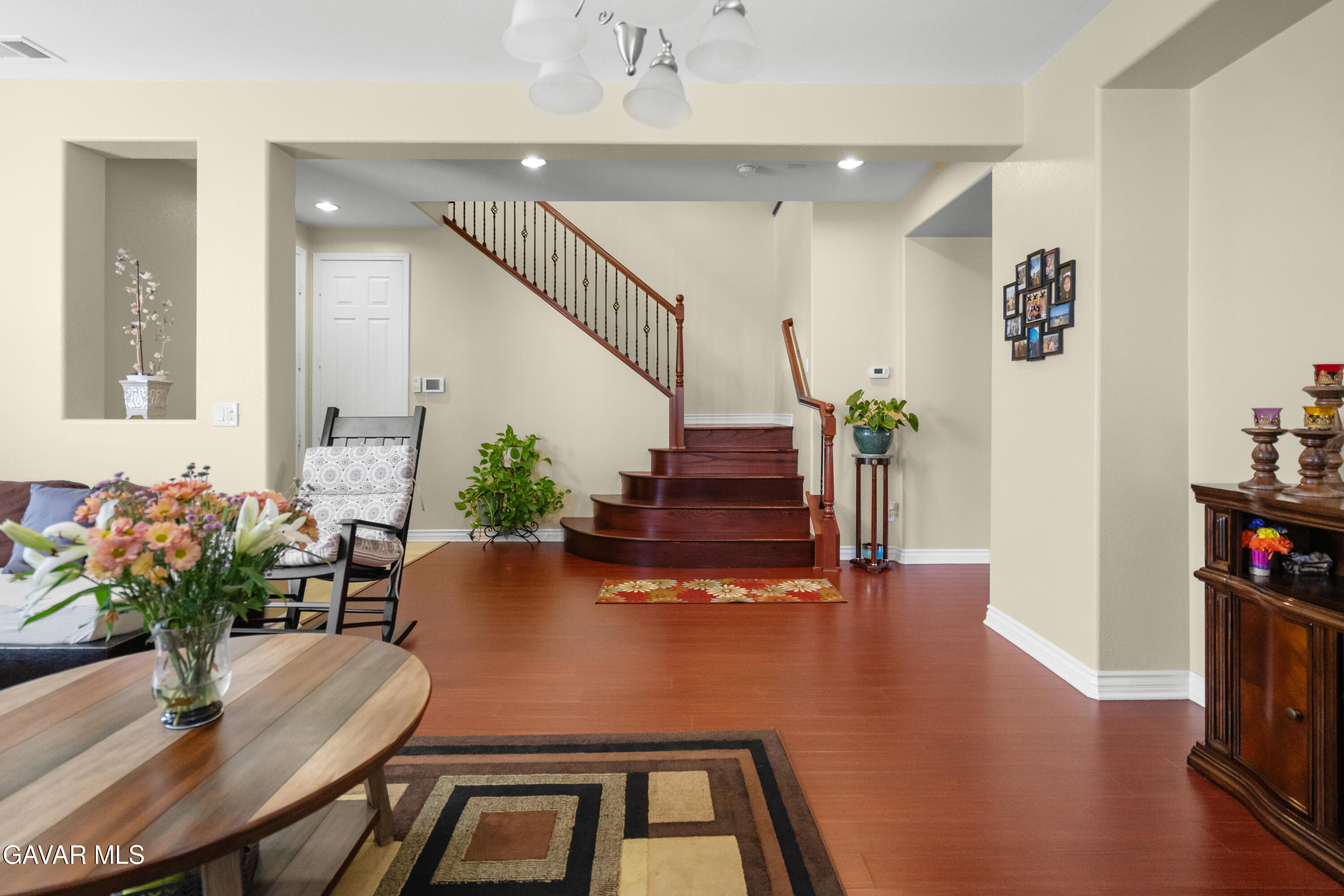 38565 Lion Way Property Photo 7