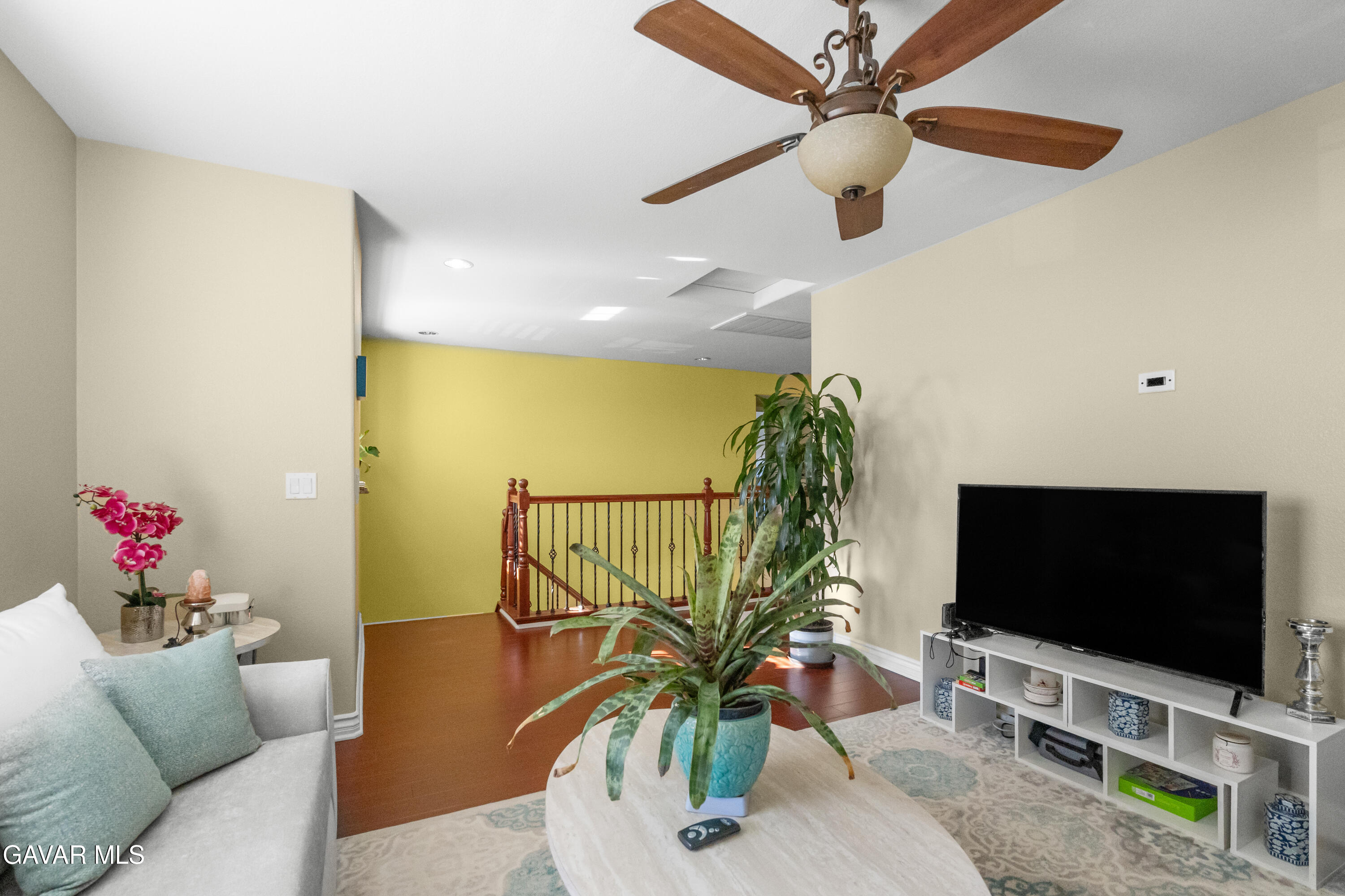 38565 Lion Way Property Photo 18