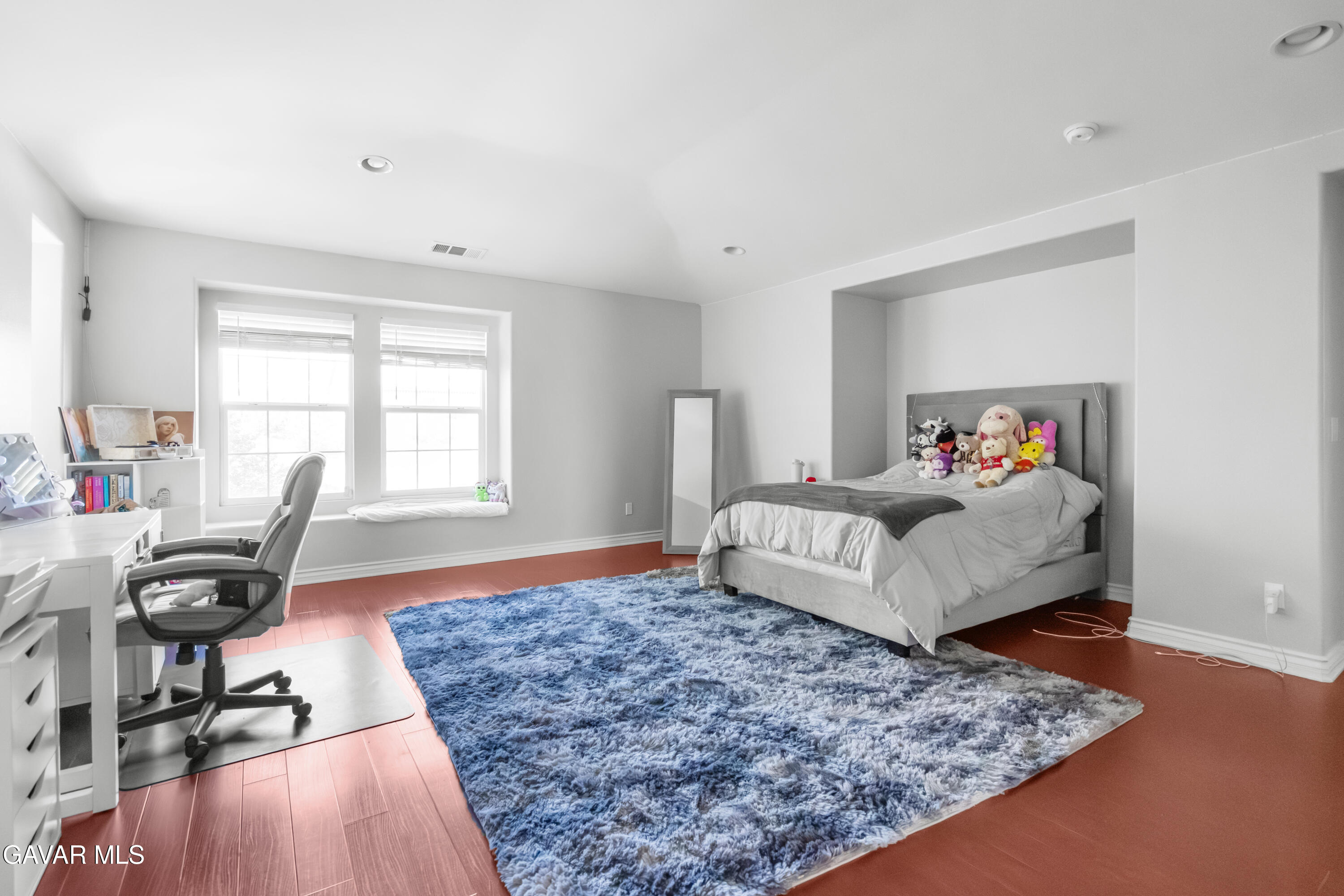 38565 Lion Way Property Photo 21