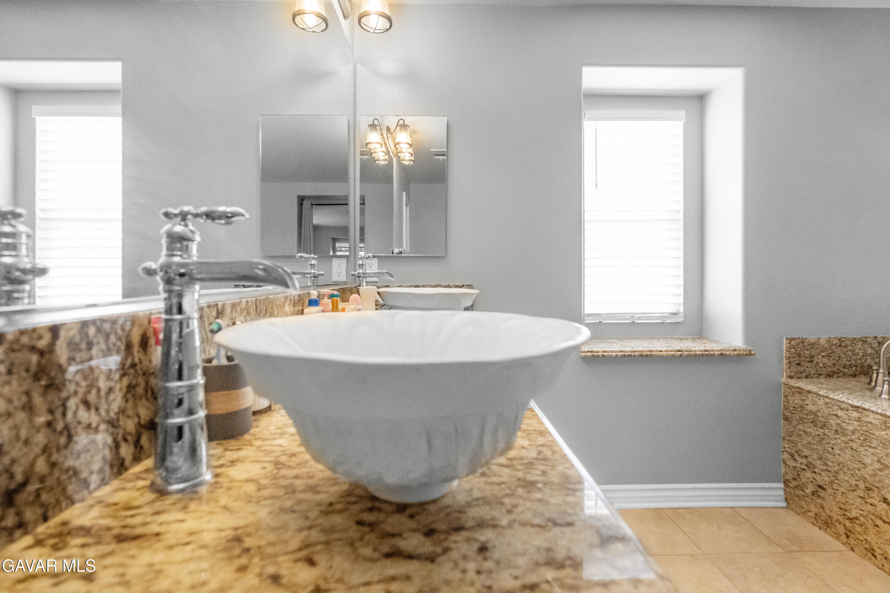 38565 Lion Way Property Photo 24