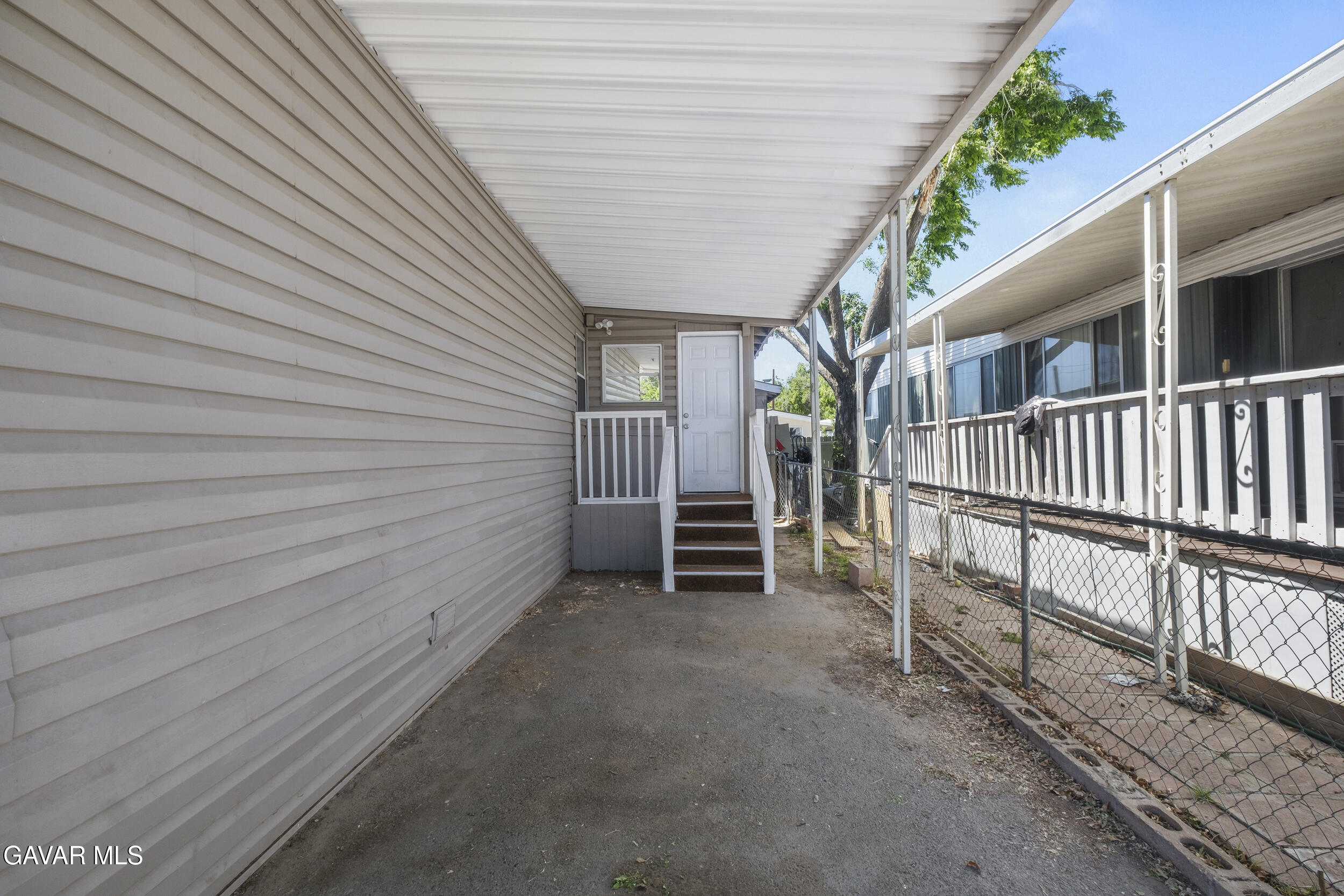 3157 E Avenue I, B2 Property Photo 4