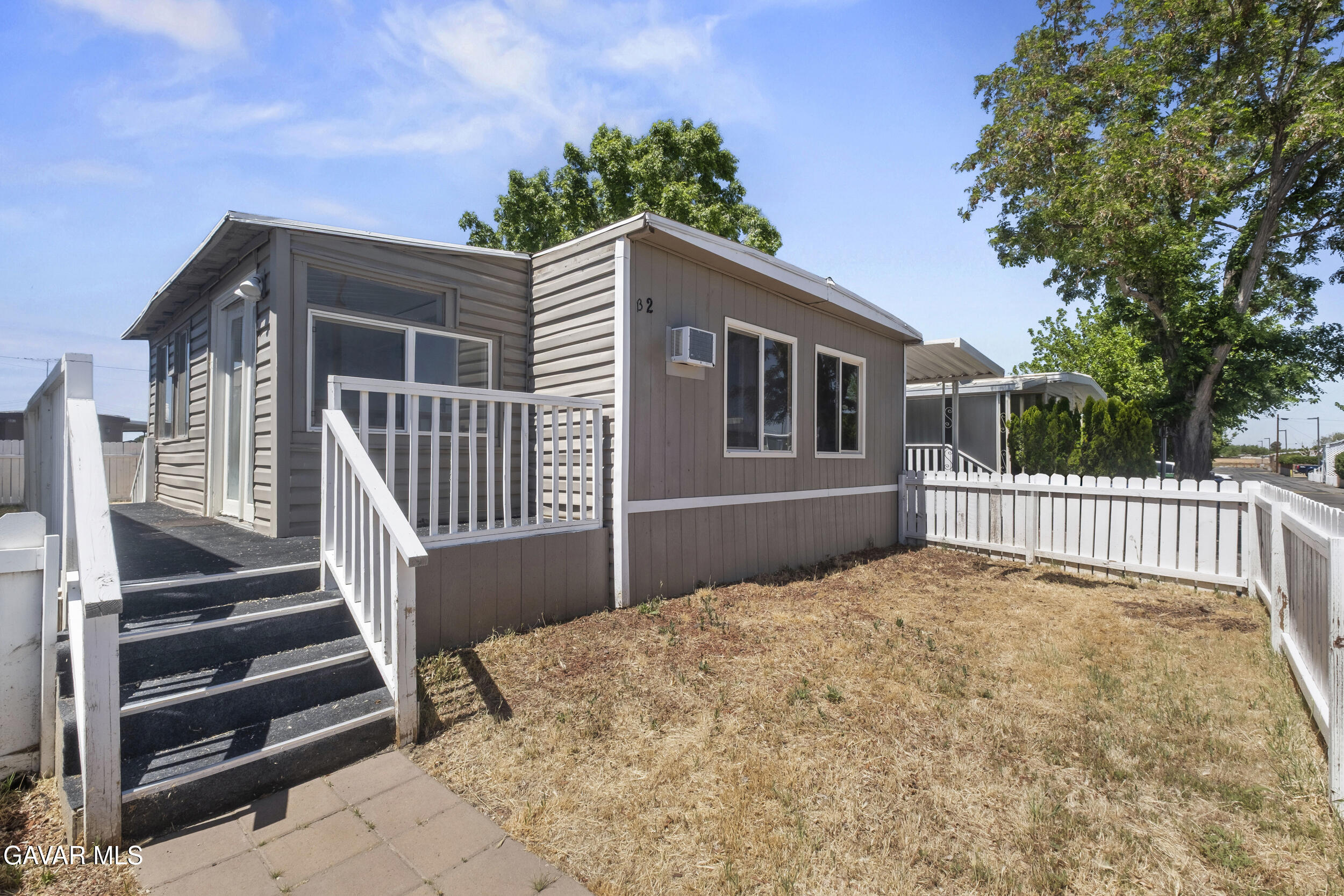 3157 E Avenue I, B2 Property Photo 5
