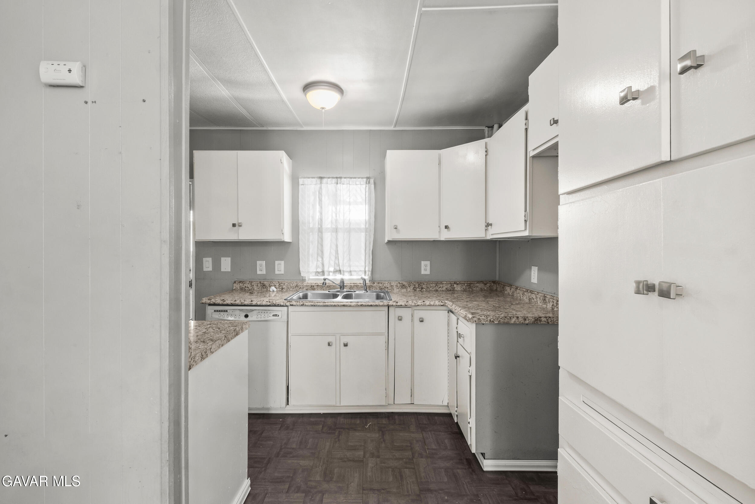3157 E Avenue I, B2 Property Photo 17