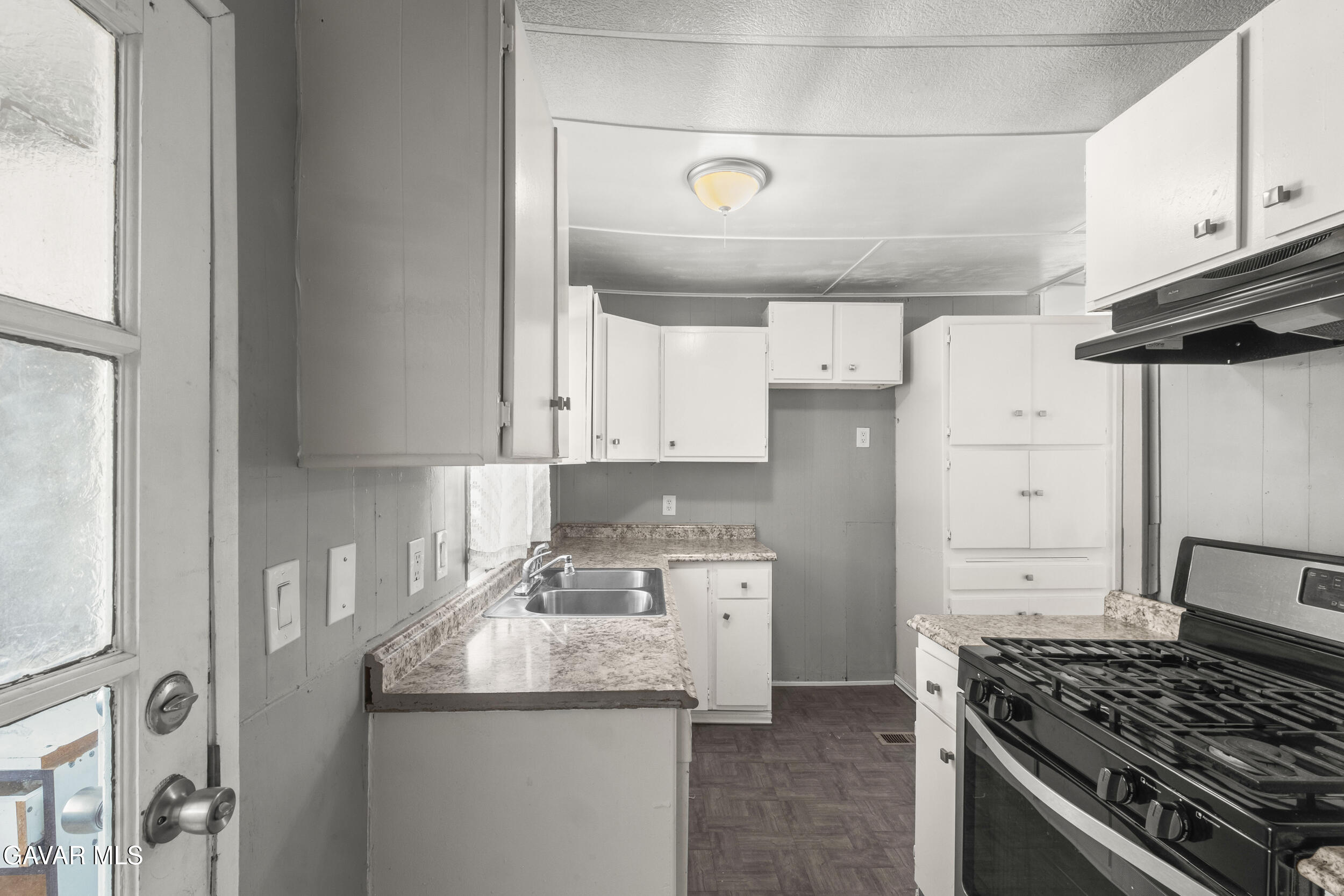 3157 E Avenue I, B2 Property Photo 20