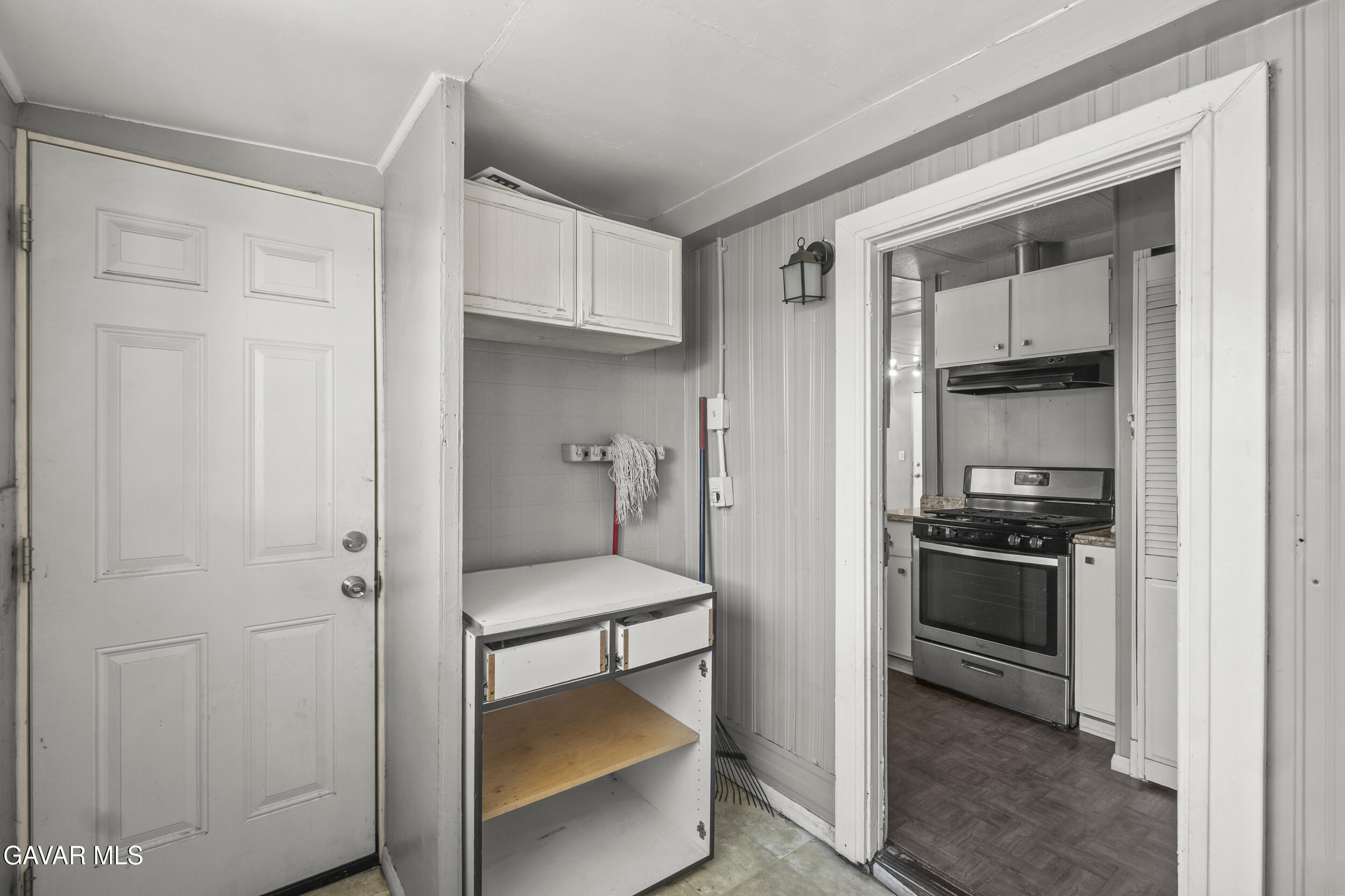 3157 E Avenue I, B2 Property Photo 21