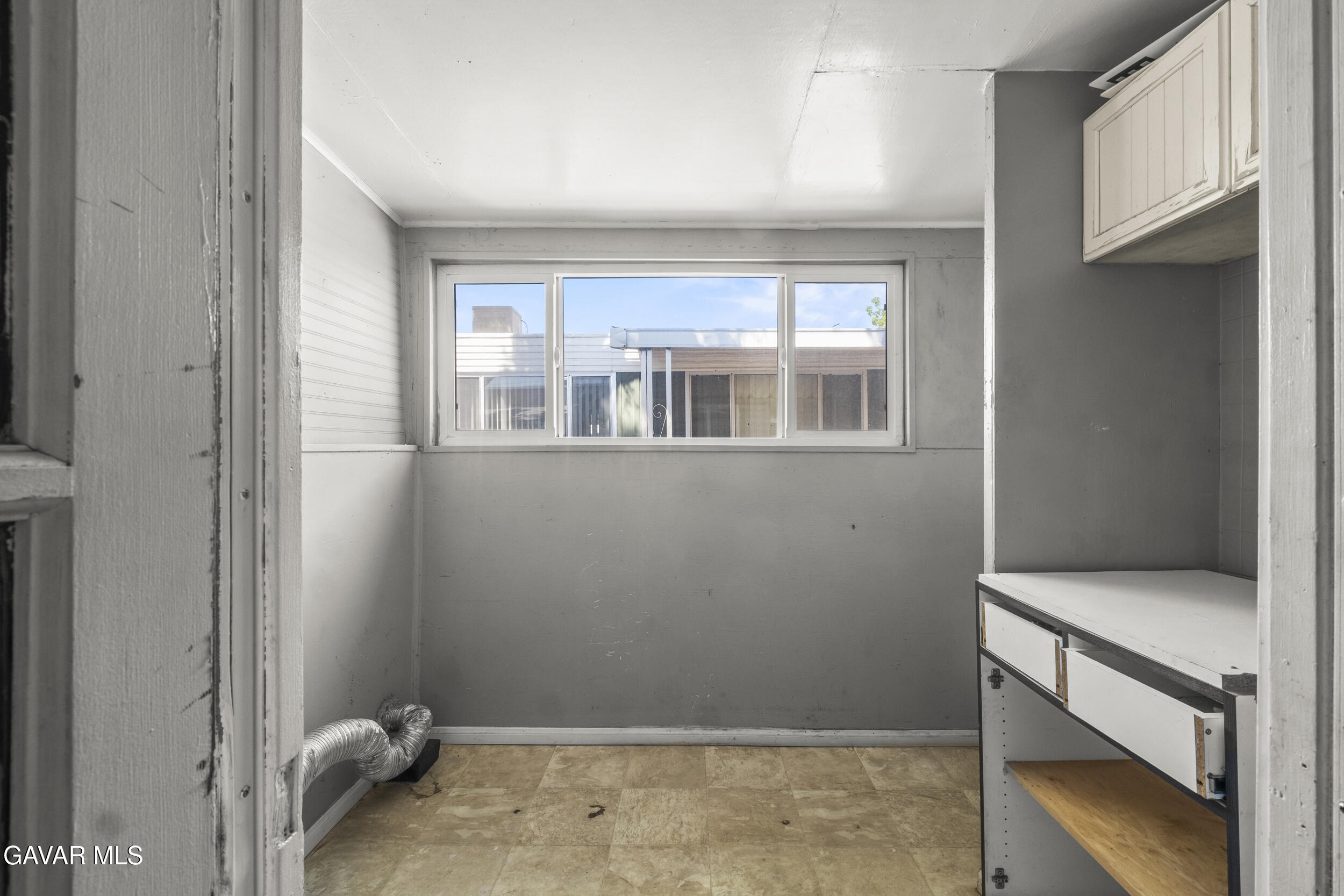 3157 E Avenue I, B2 Property Photo 22