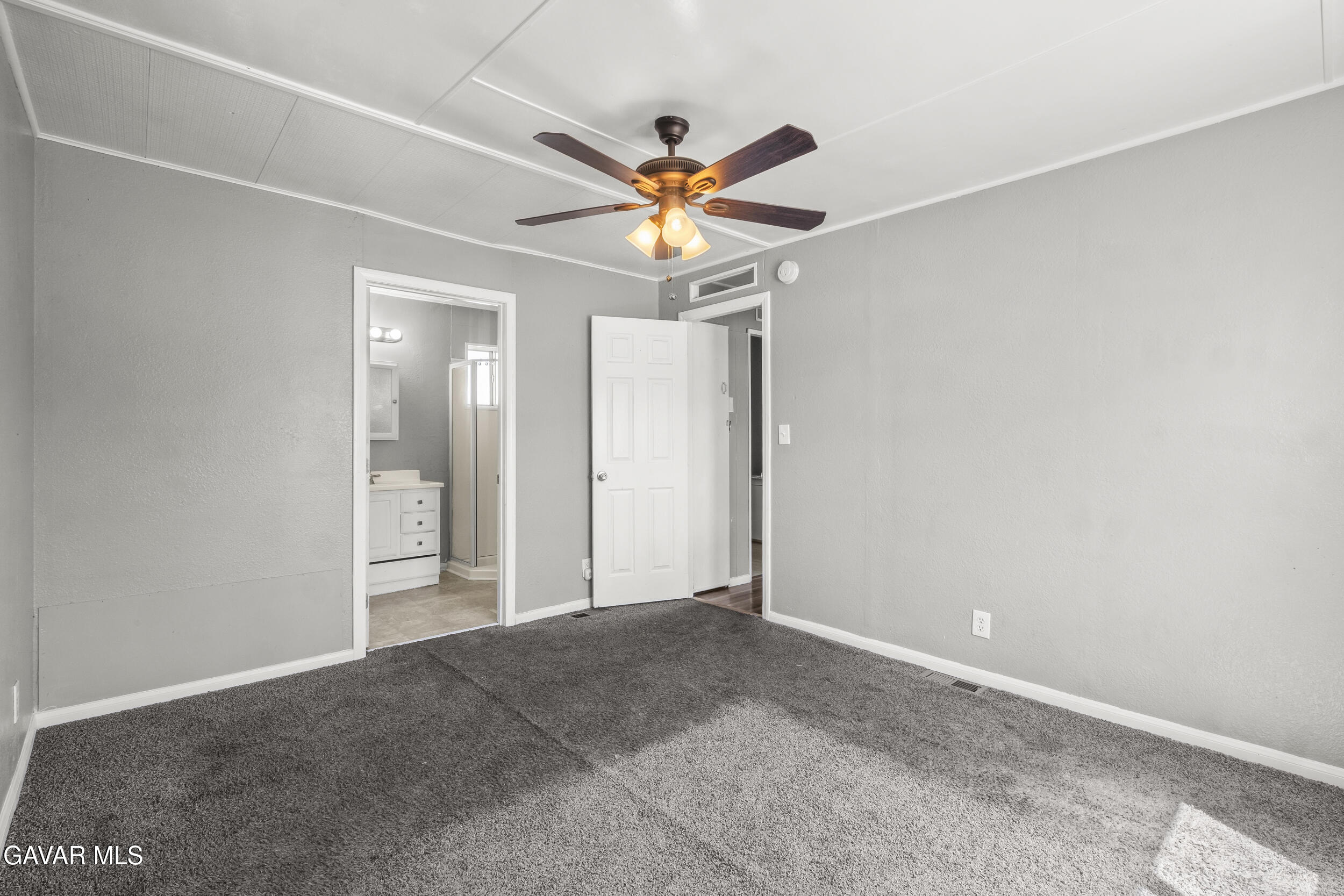 3157 E Avenue I, B2 Property Photo 29