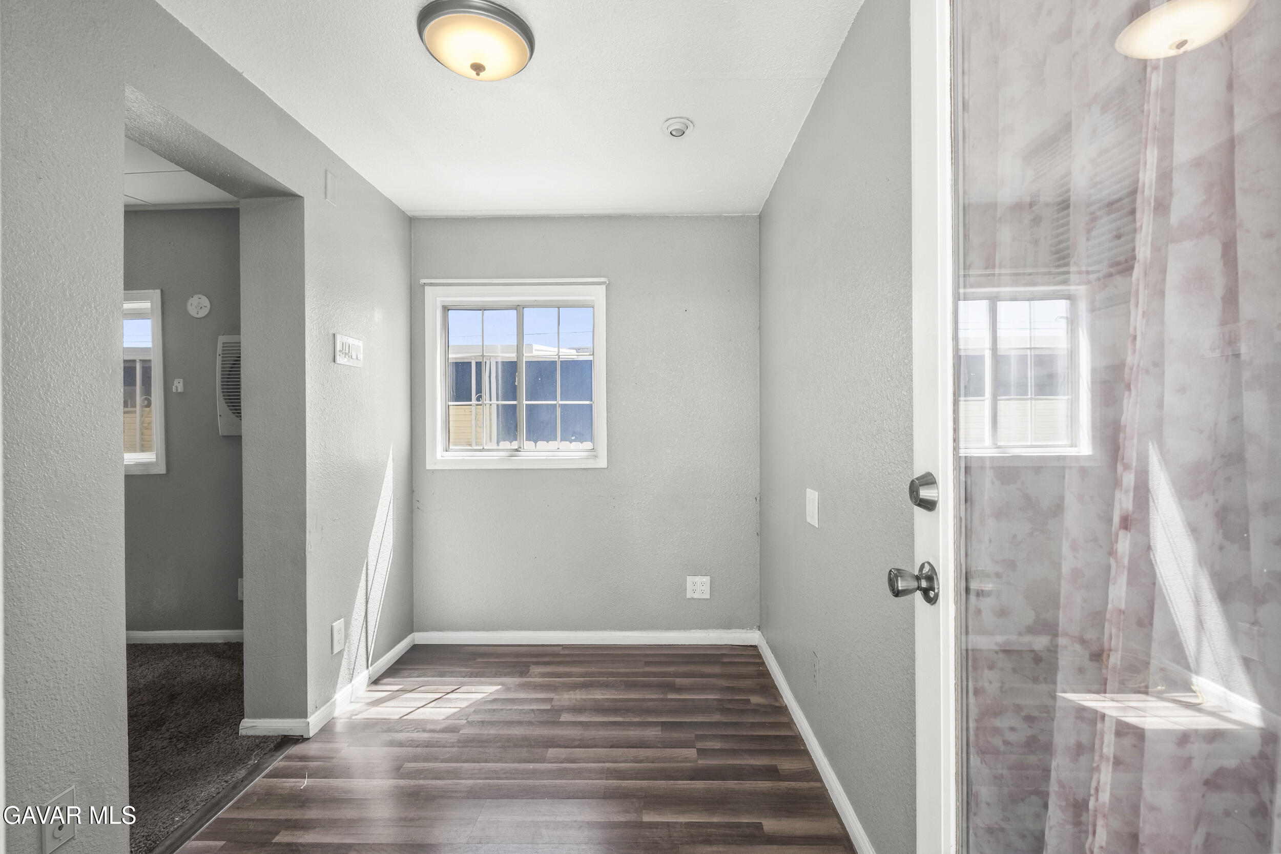 3157 E Avenue I, B2 Property Photo 30