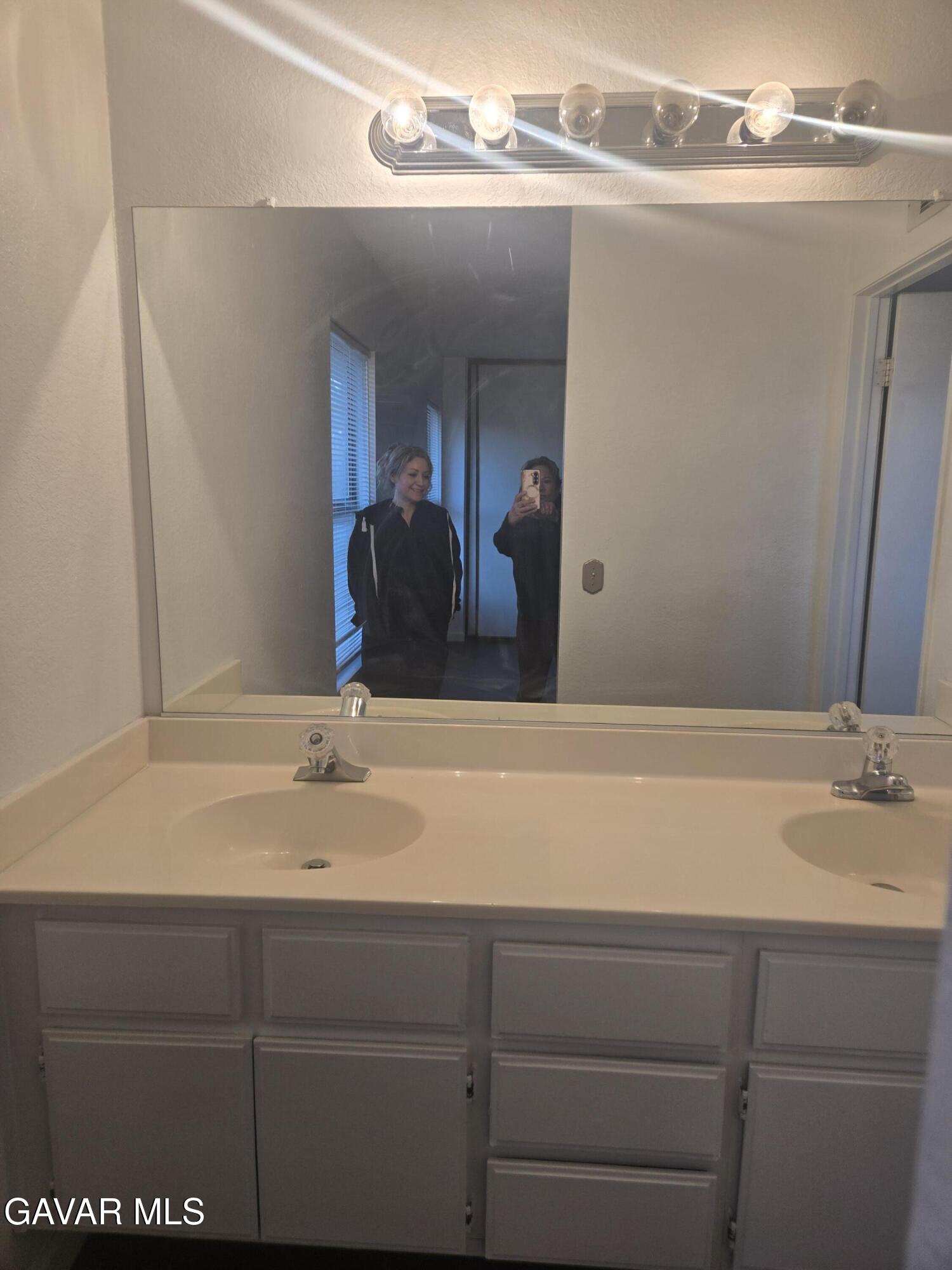 37414 Drexel Street Property Photo 4