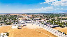 30 E Palmdale Boulevard Property Photo 16