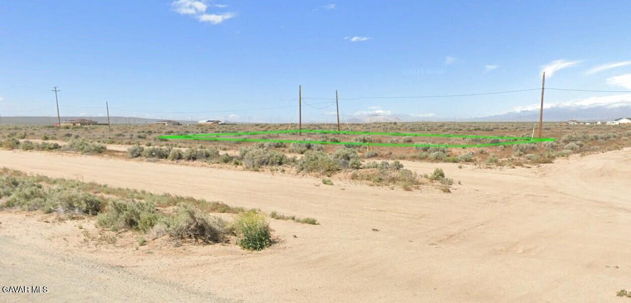 Glade Ave & Hacienda Blvd Property Photo 3