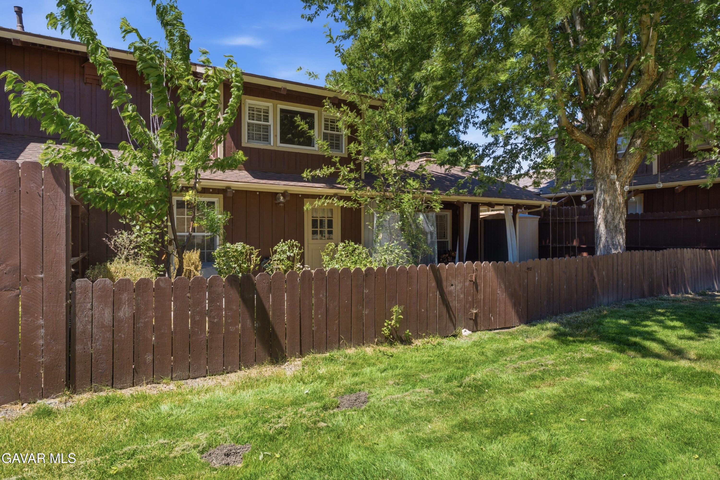 5 Meadow Lakes Drive Property Photo 33