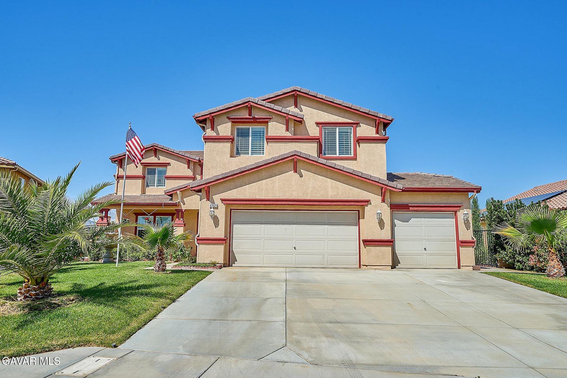 43521 Blossom Drive Property Photo 1