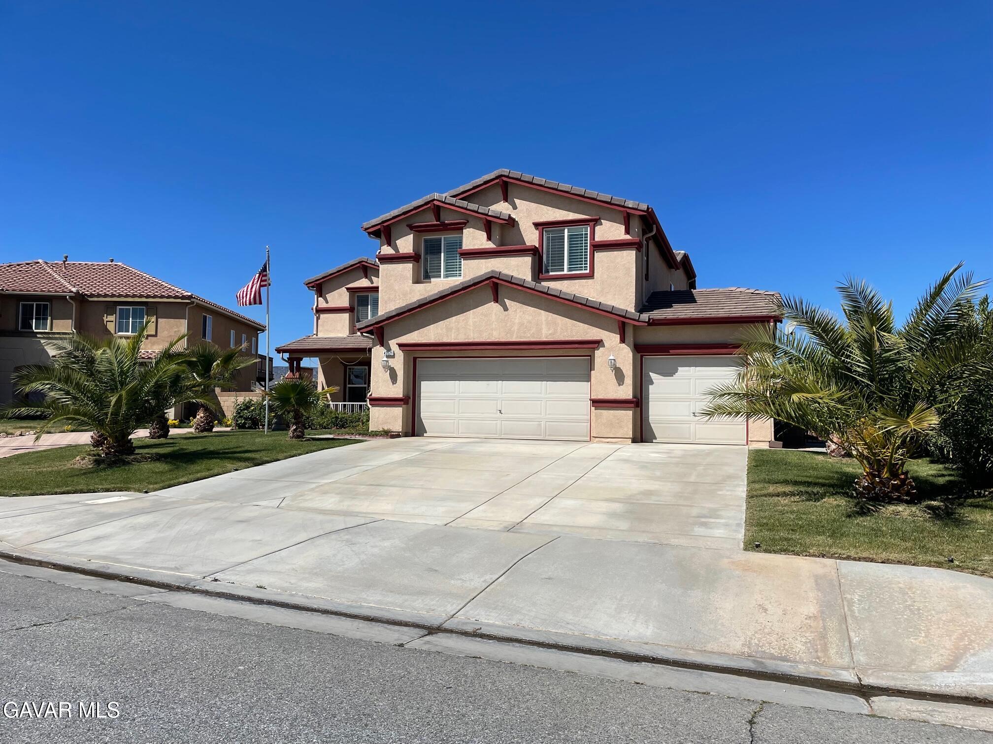 43521 Blossom Drive Property Photo 3