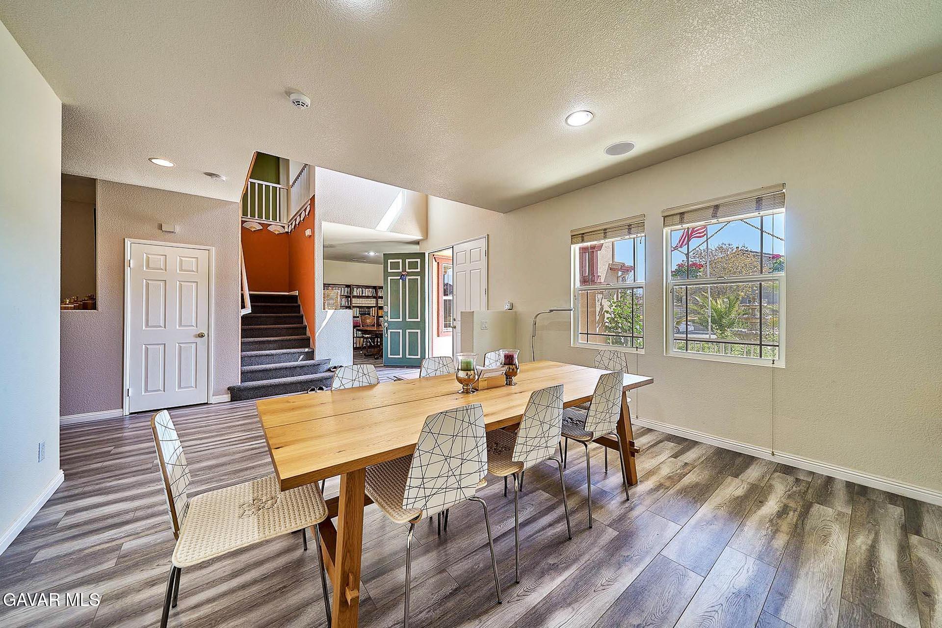 43521 Blossom Drive Property Photo 5