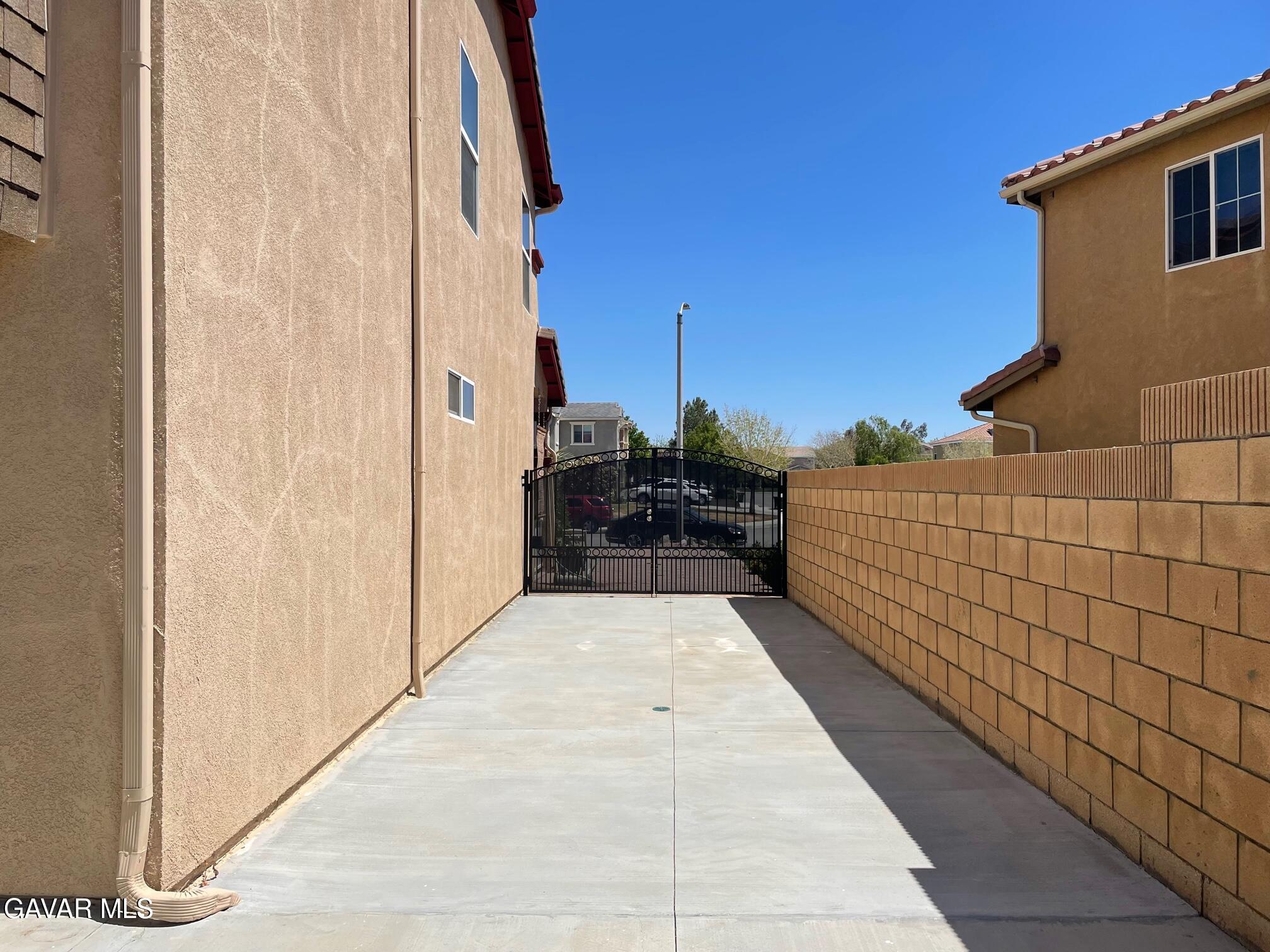 43521 Blossom Drive Property Photo 34