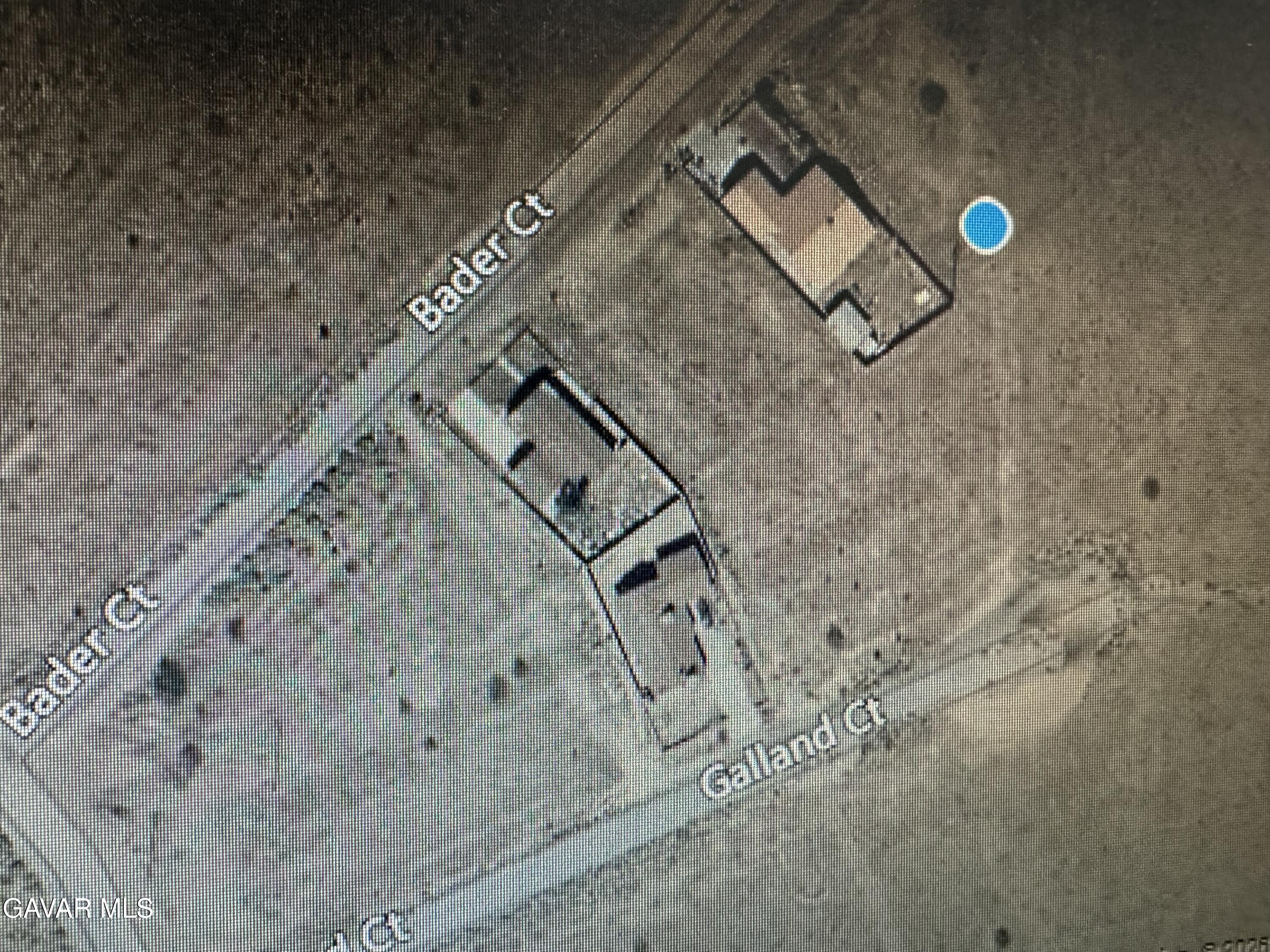 Bader Court Property Photo 1