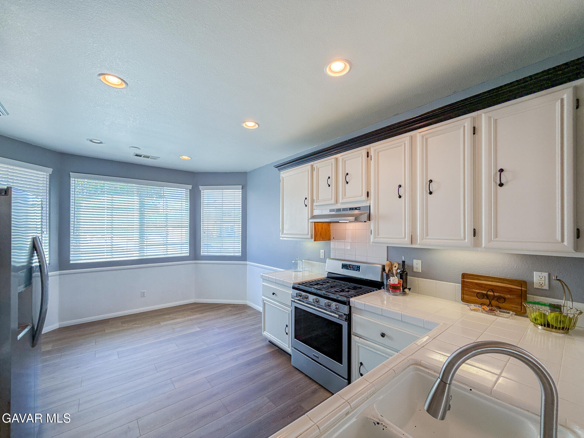4557 W Avenue J5 Property Photo 17