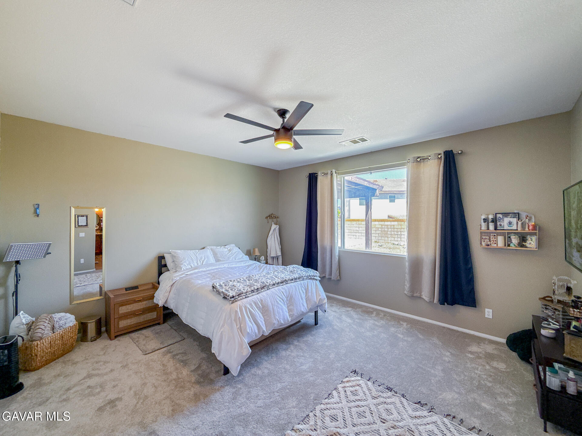 4557 W Avenue J5 Property Photo 25
