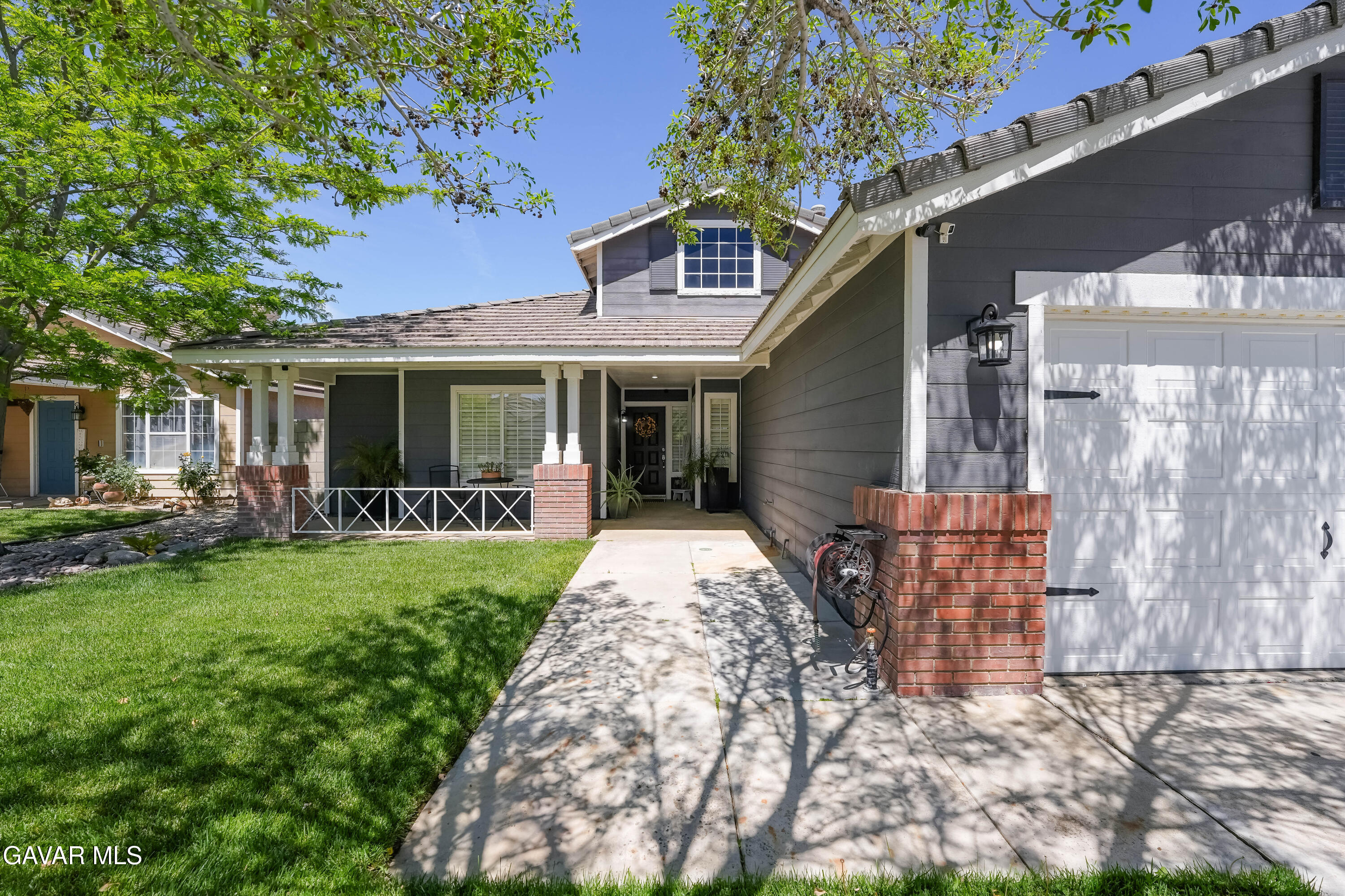 3047 E Christina Street Property Photo 6