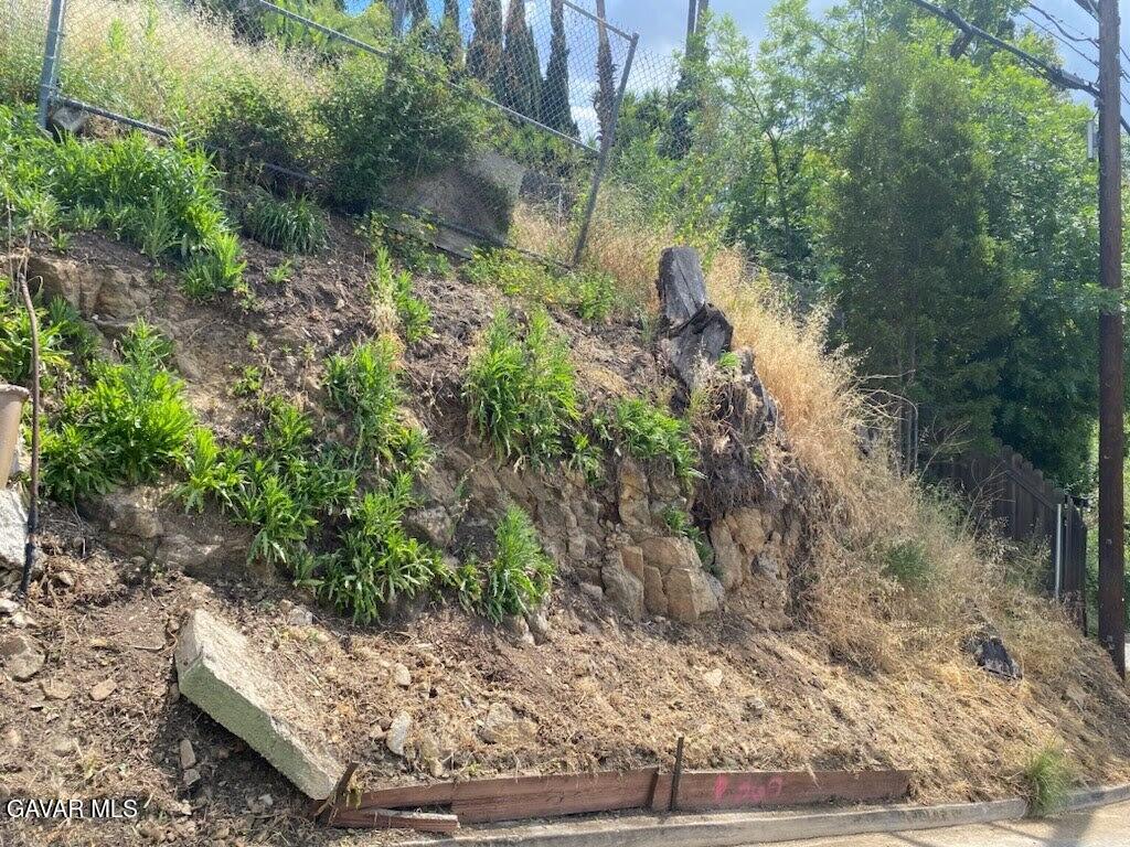 360 Crane Boulevard Property Photo 1