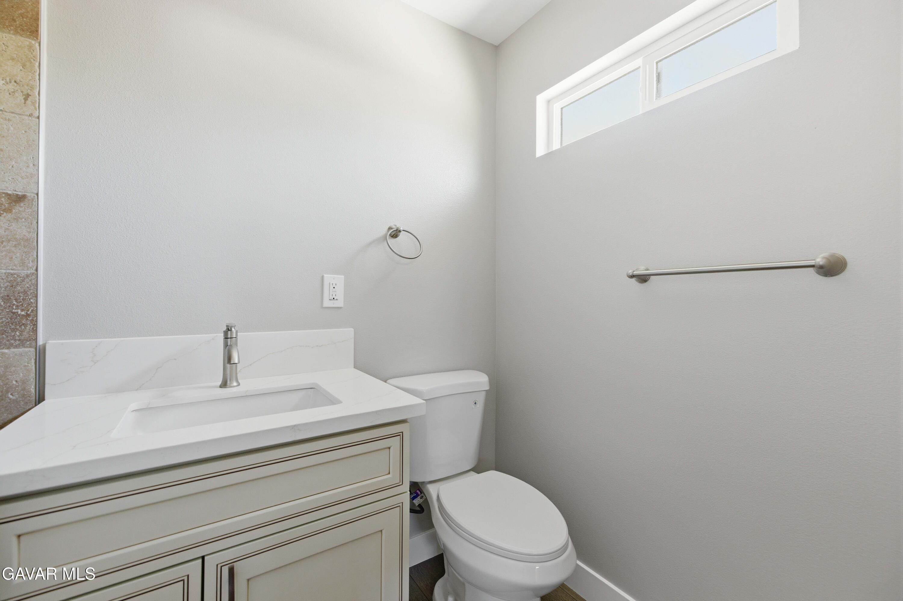 43347 Echard Avenue Property Photo 15