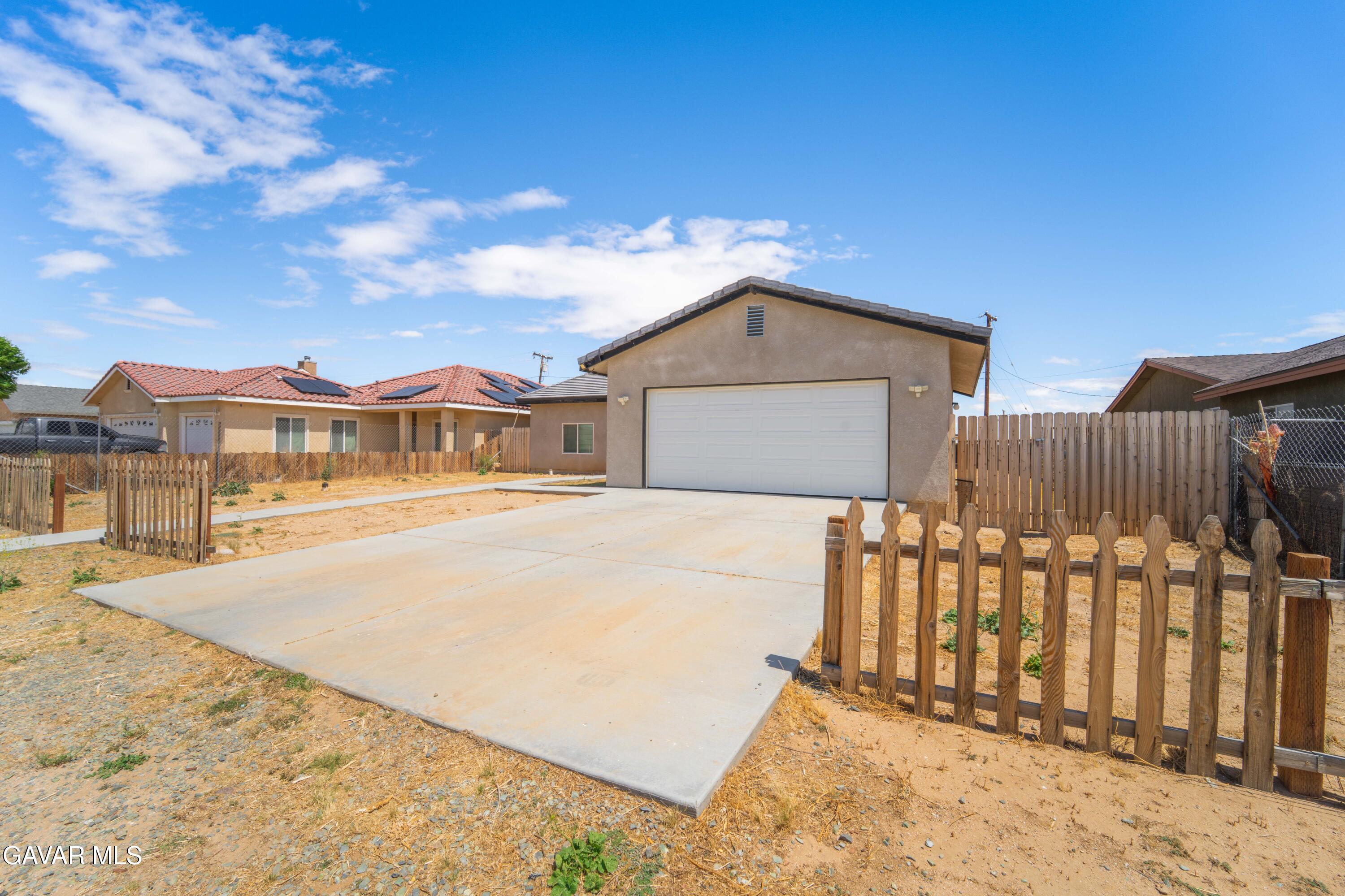 21324 79th Street Property Photo 4