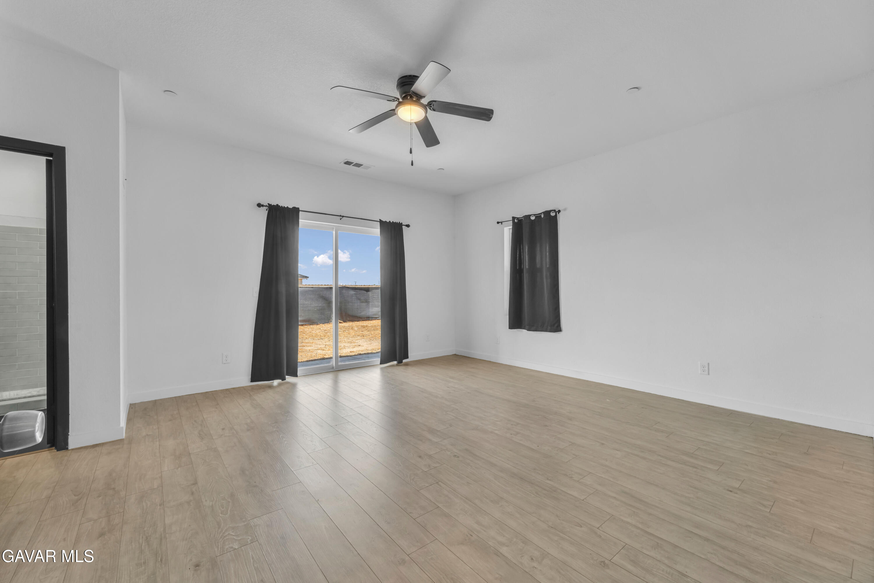 21324 79th Street Property Photo 18