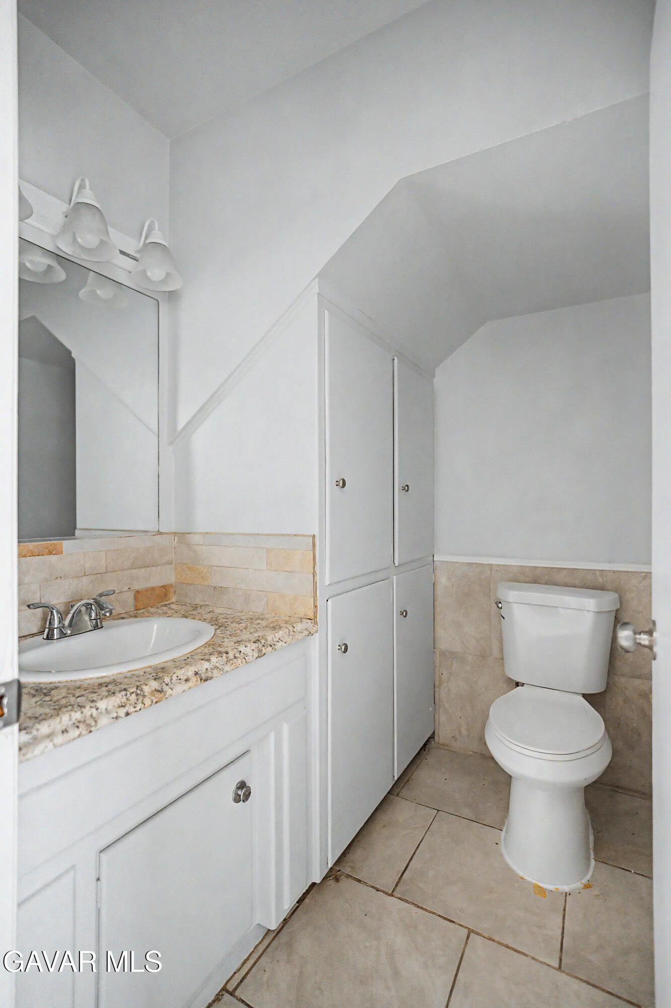 132 Warren Avenue Property Photo 7