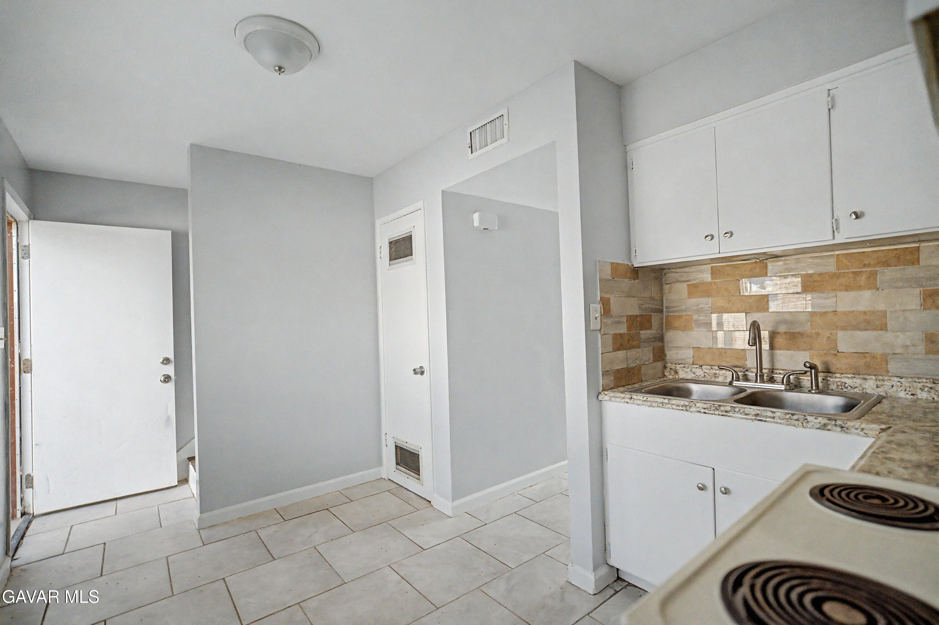132 Warren Avenue Property Photo 10