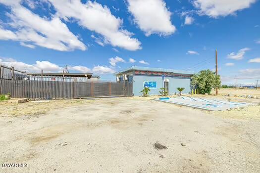45402 Beech Avenue Property Photo 3