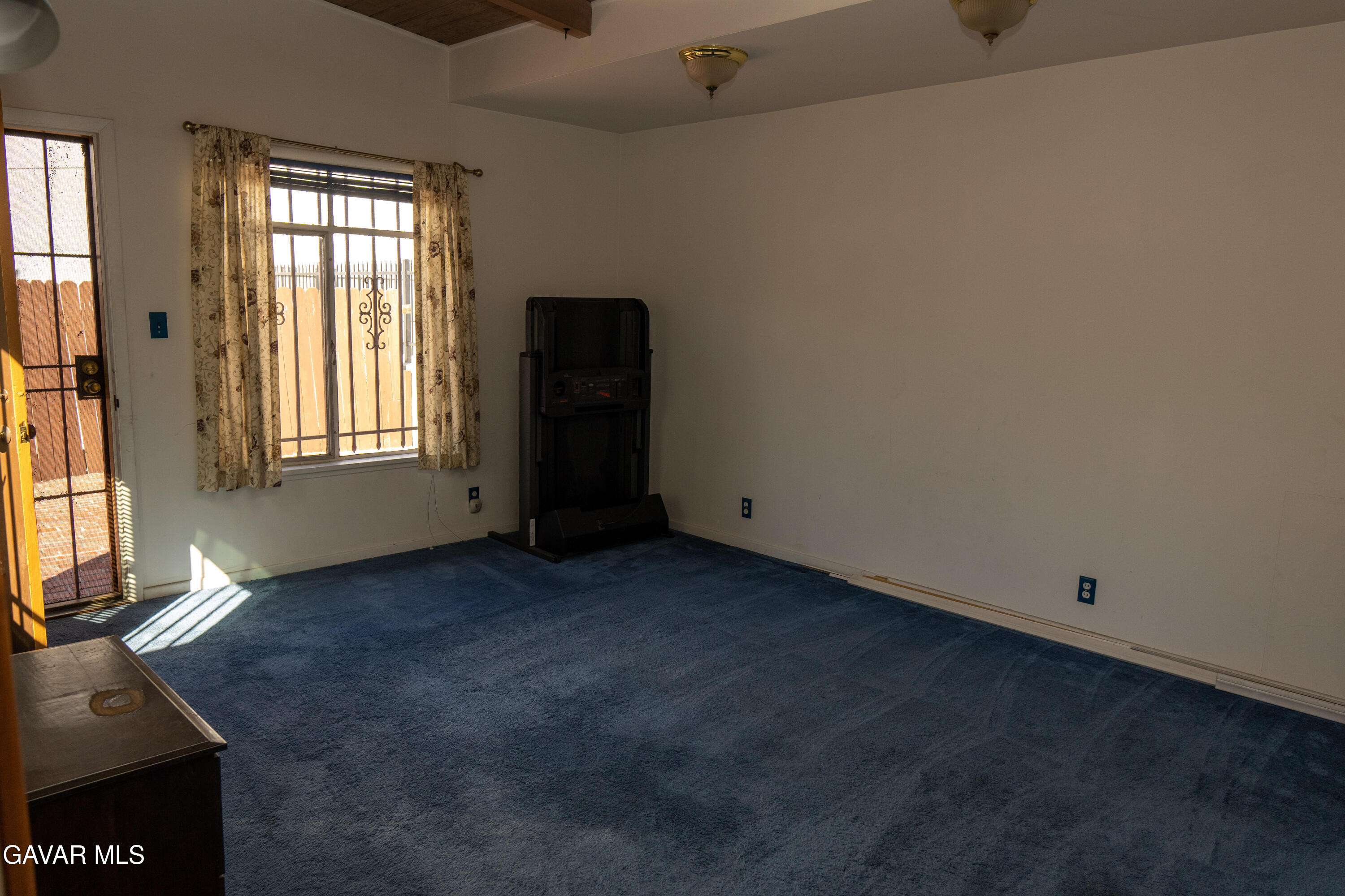 4216 Panamint Street Property Photo 6