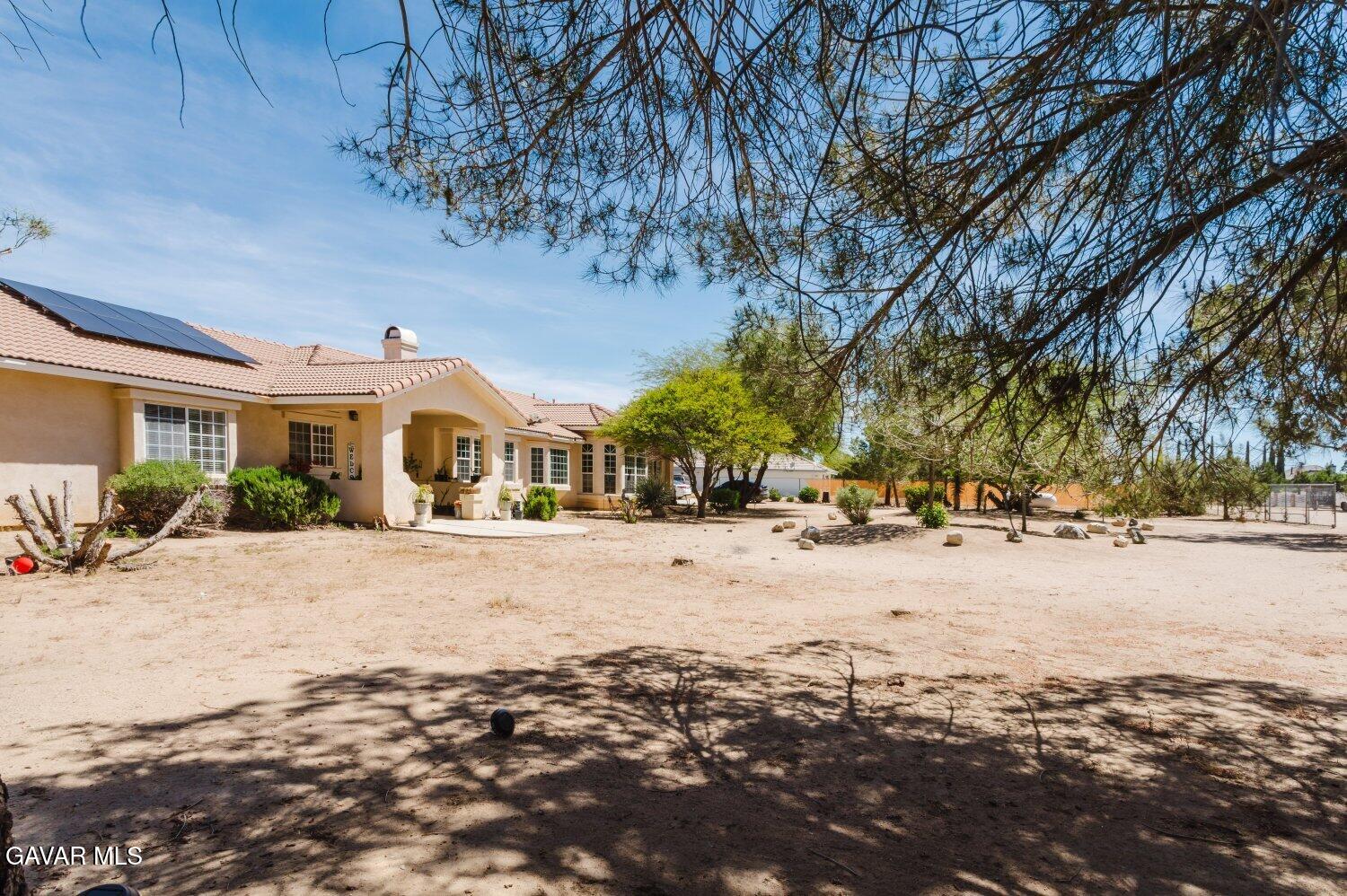 2257 W Avenue O4 Property Photo 4