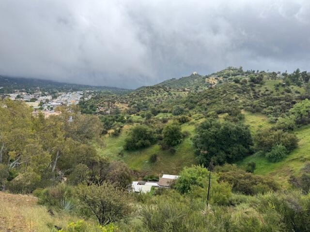 N High Top Drive Property Photo 1