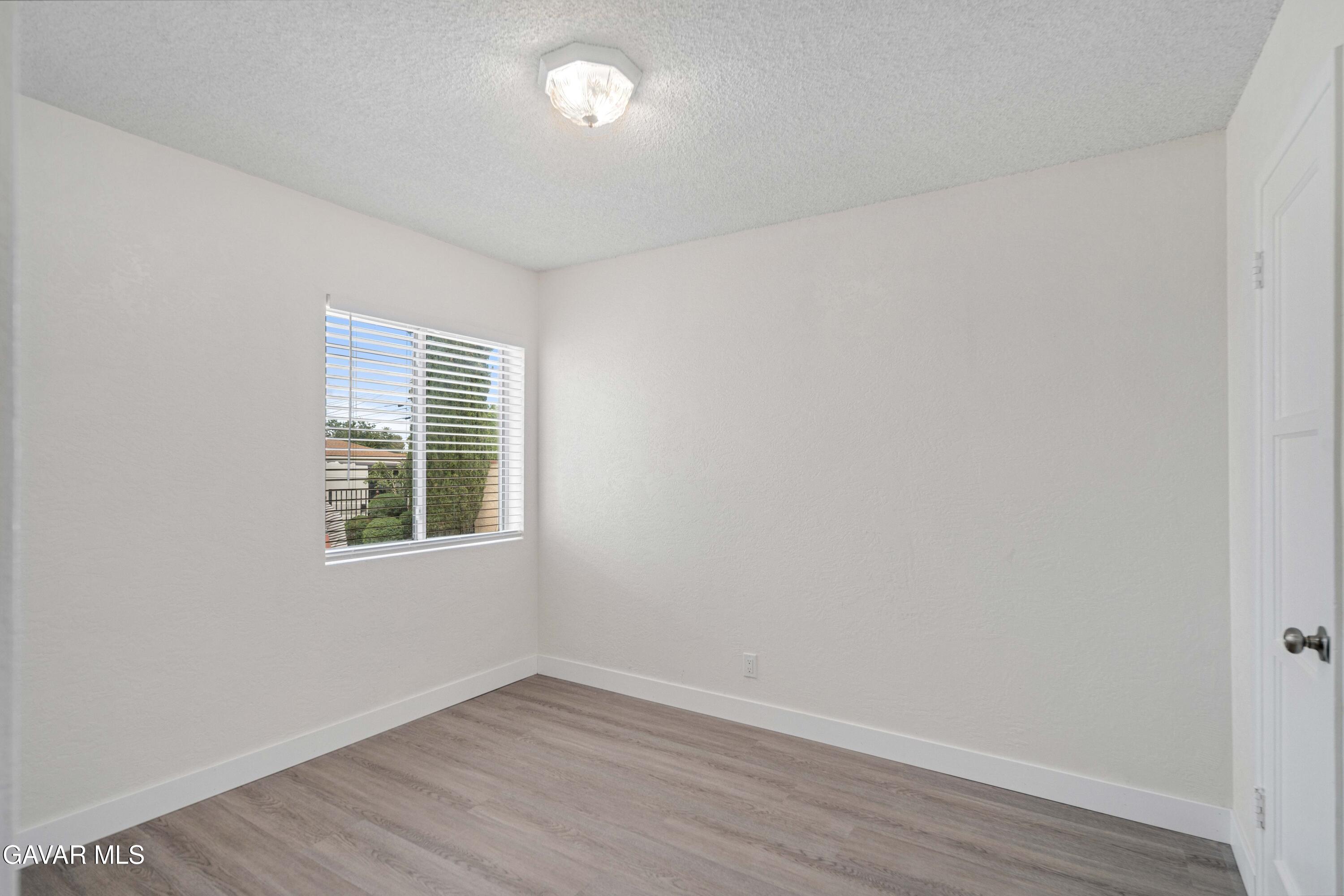 802 E Avenue Q4 Property Photo 13