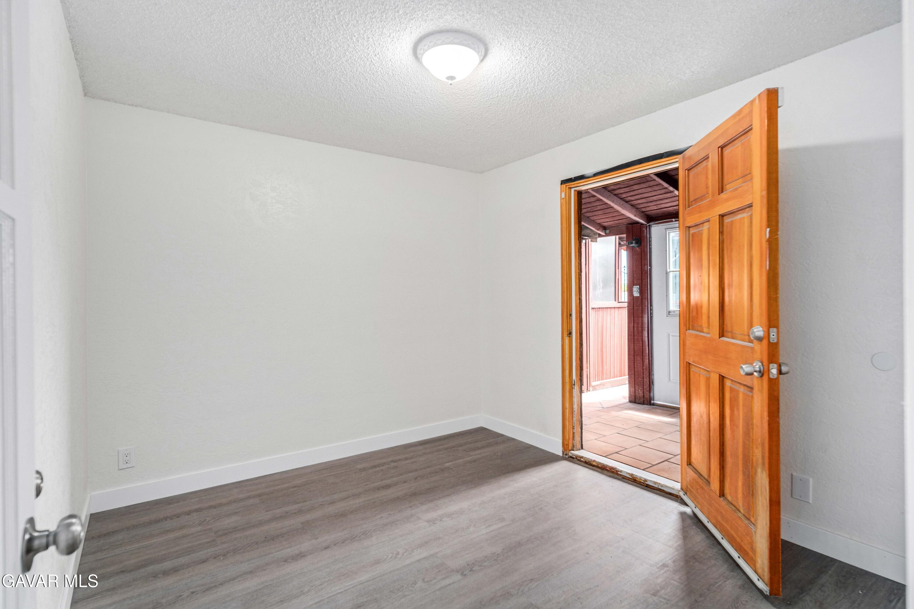 802 E Avenue Q4 Property Photo 16