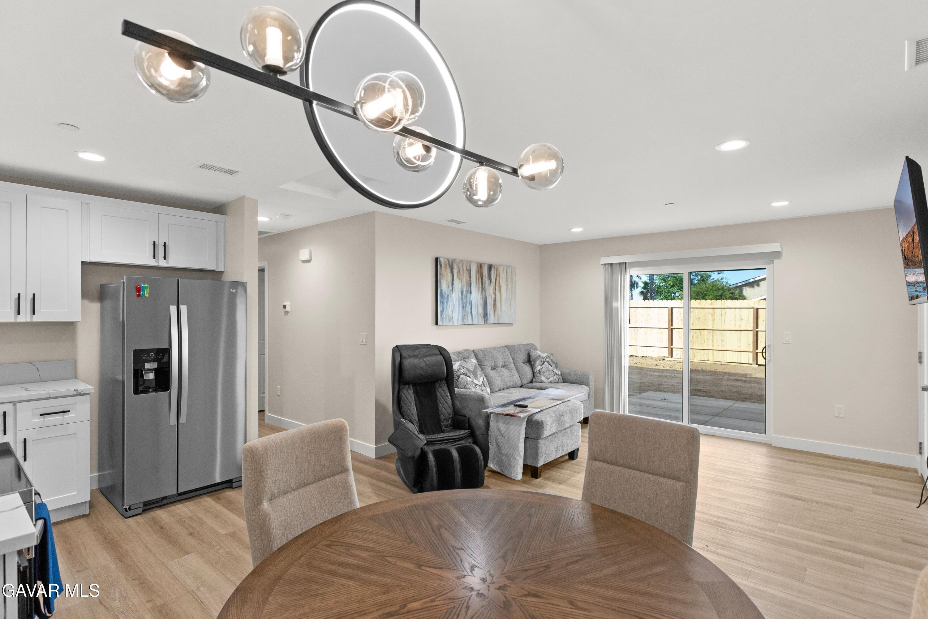 21511 Lyn Street Property Photo 6
