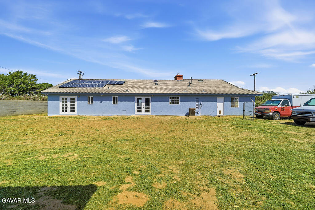 7624 E Avenue U Property Photo 7