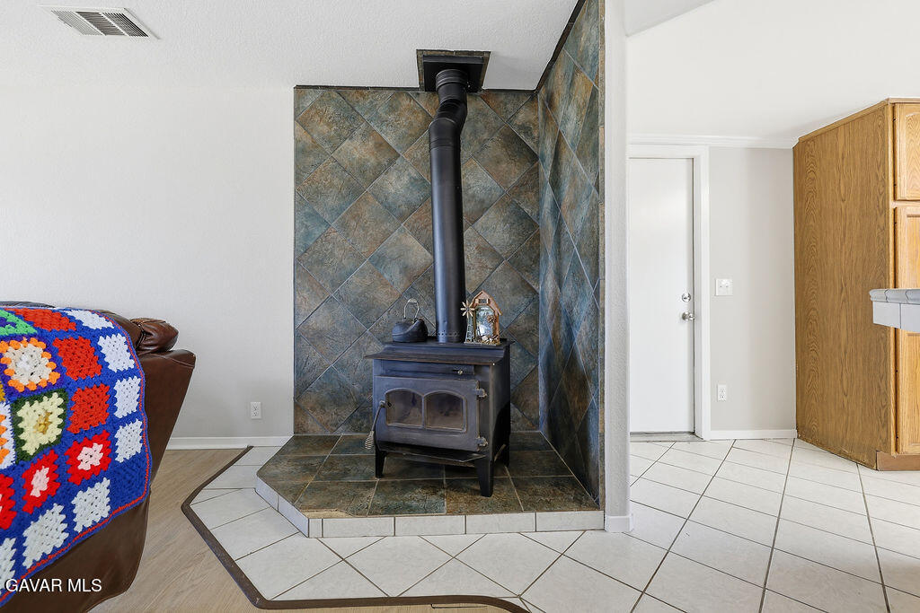 7624 E Avenue U Property Photo 15