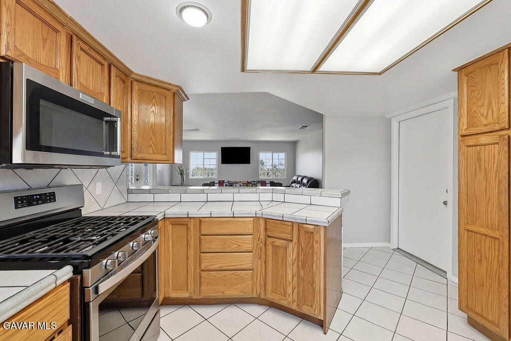 7624 E Avenue U Property Photo 21