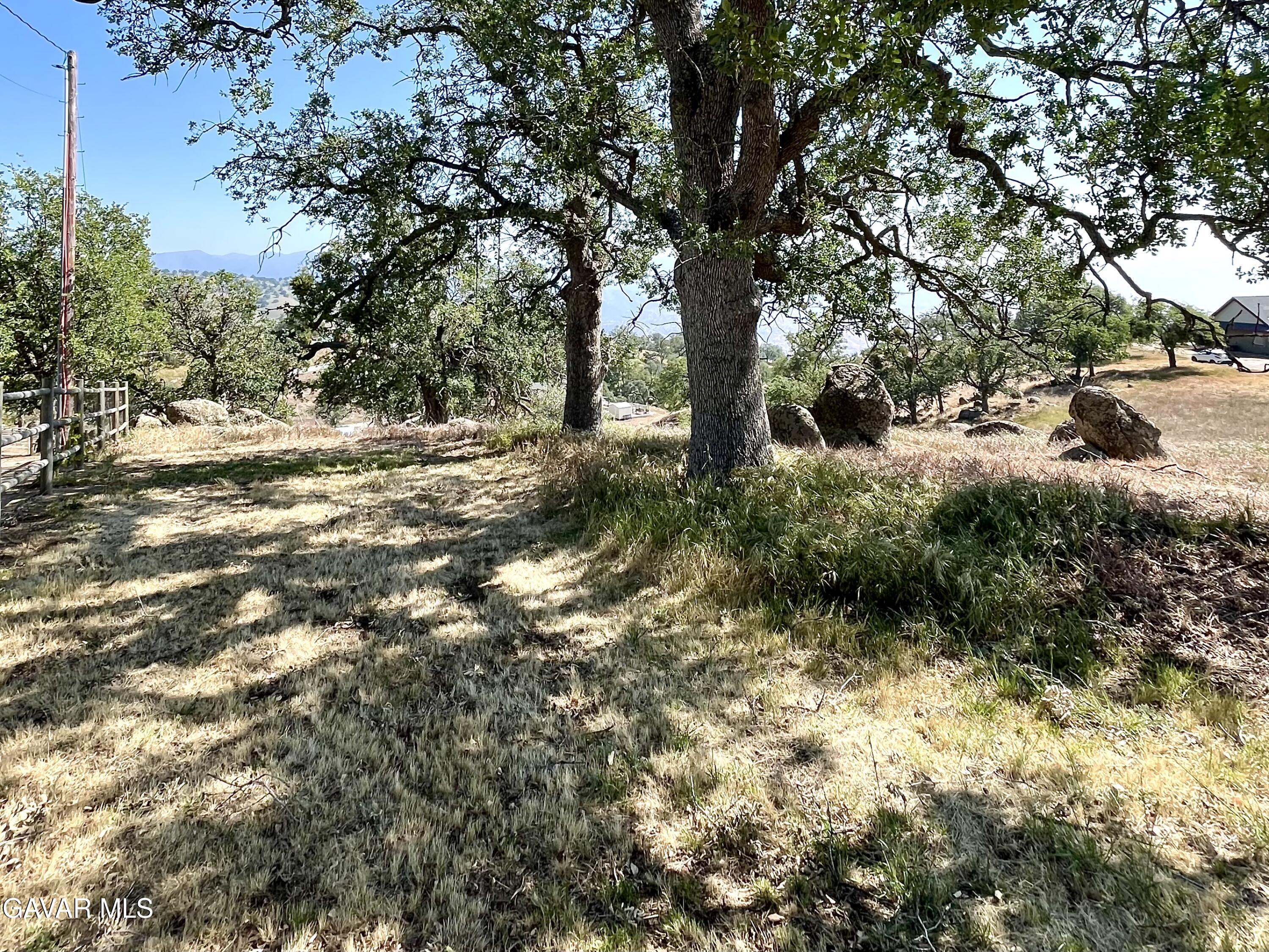 Horsethief Drive Property Photo 7
